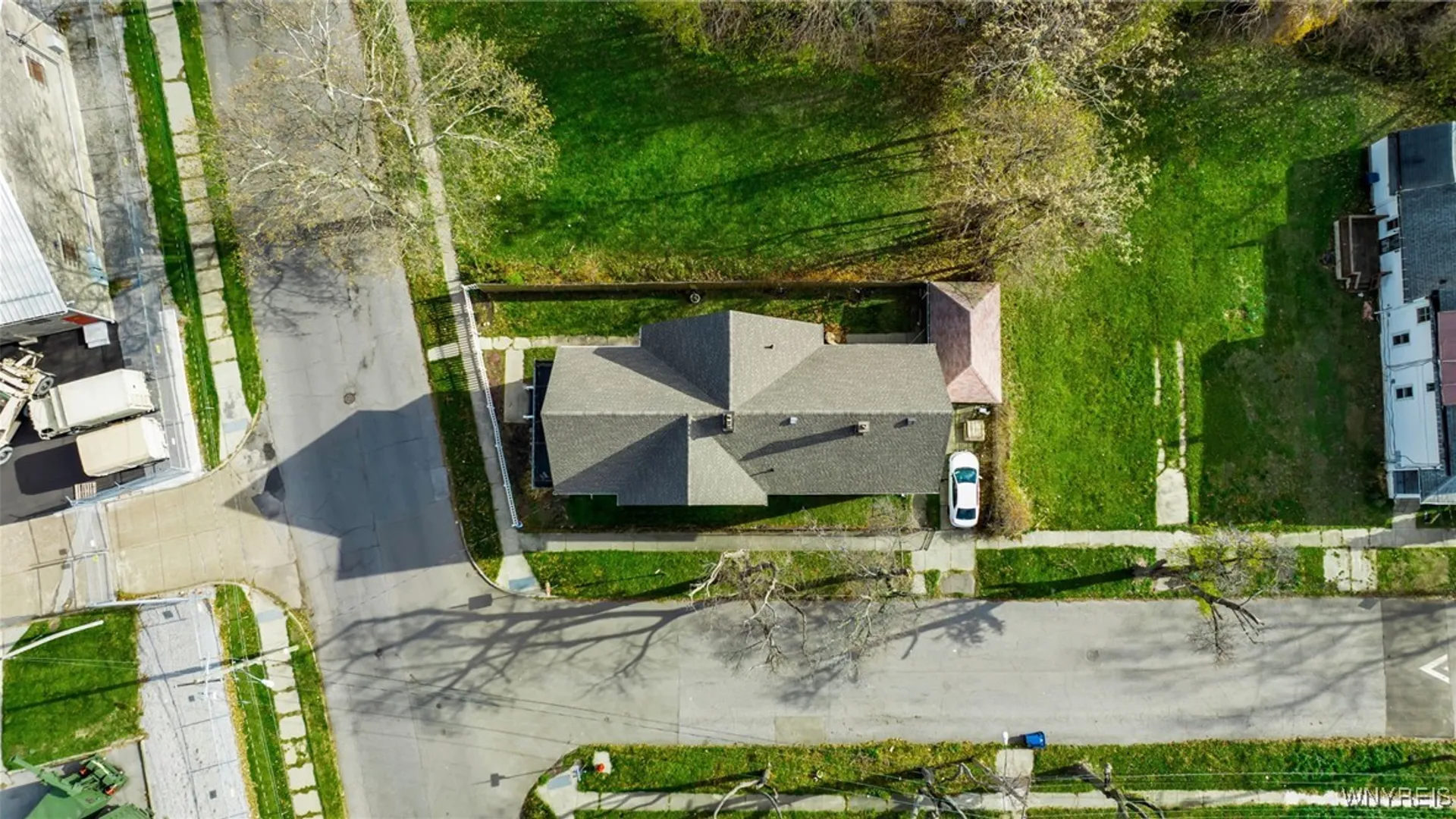 Property at 301 North Street, Buffalo, NY 14204 4