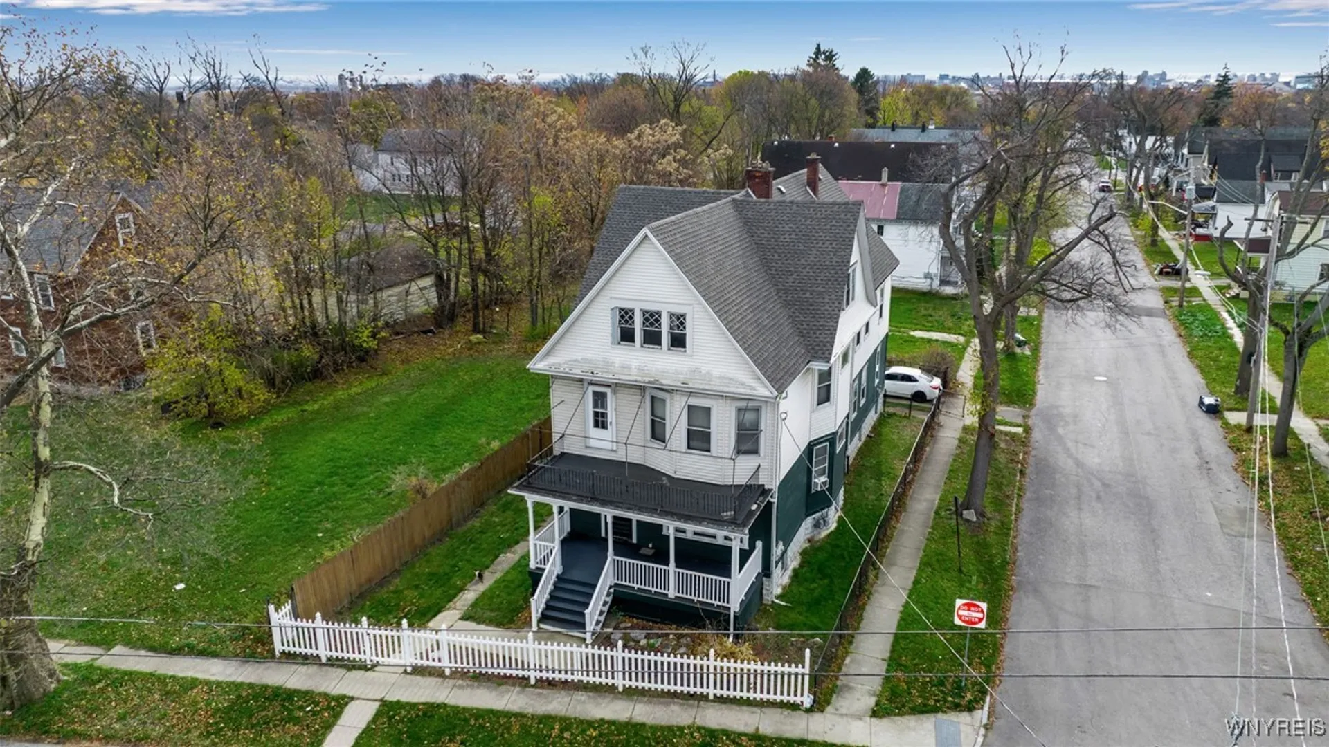 Property at 301 North Street, Buffalo, NY 14204 9
