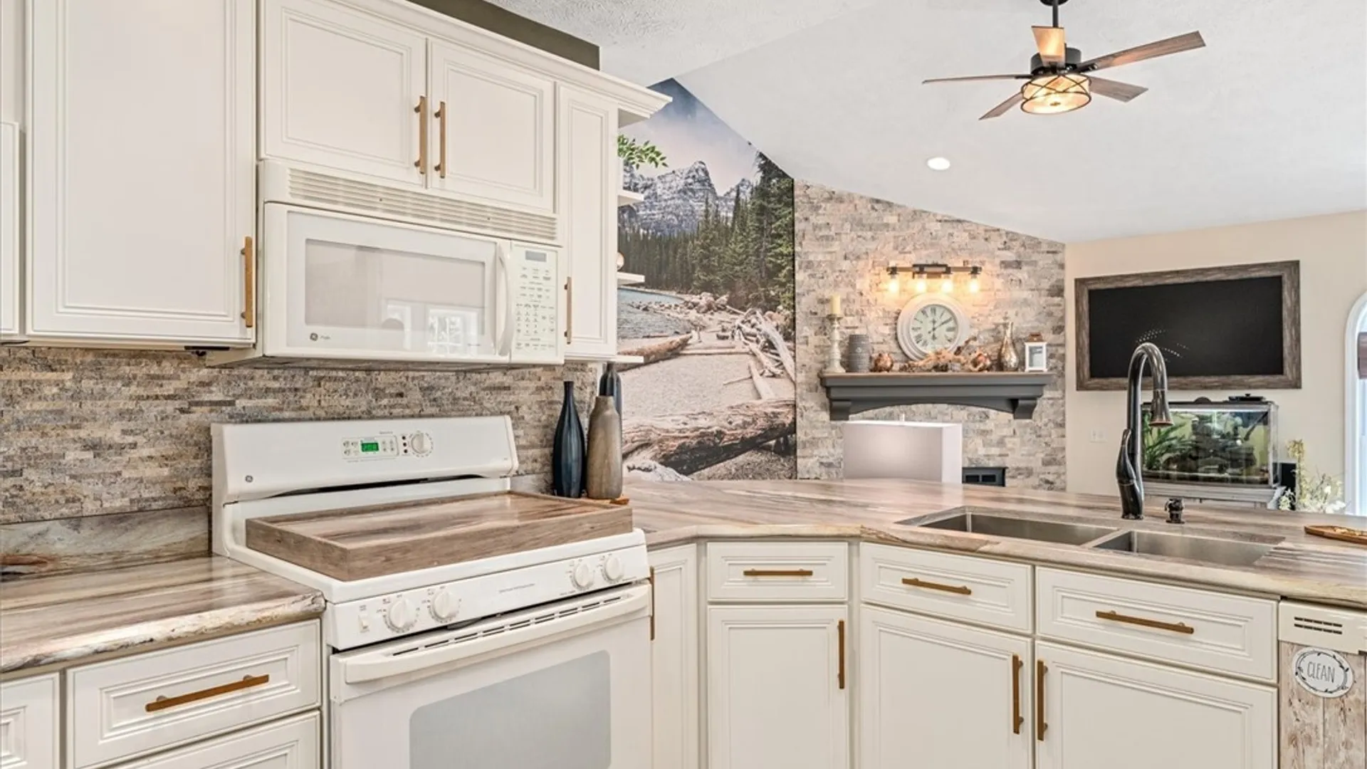 Property at 6652 Sorrell Hill Road, Van Buren, NY 13164 9