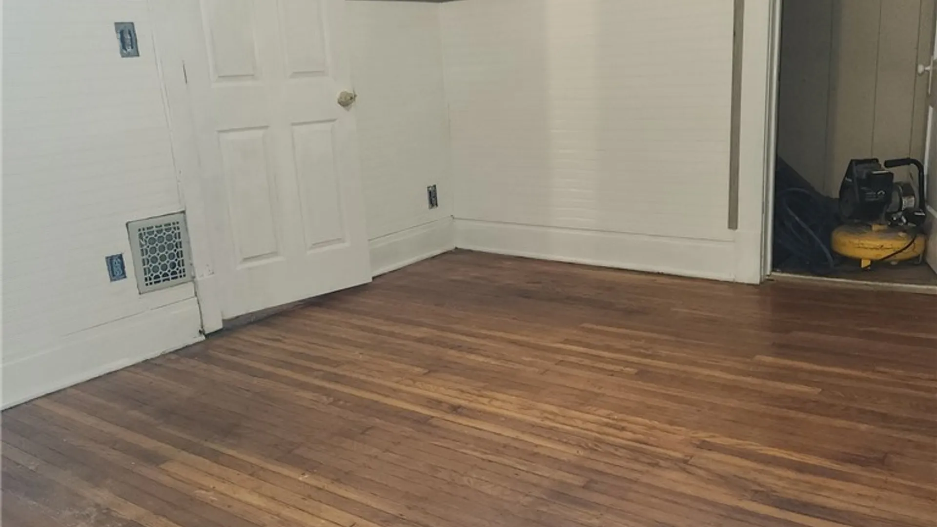 Property at 424 Lasalle Avenue, Buffalo, NY 14215 11