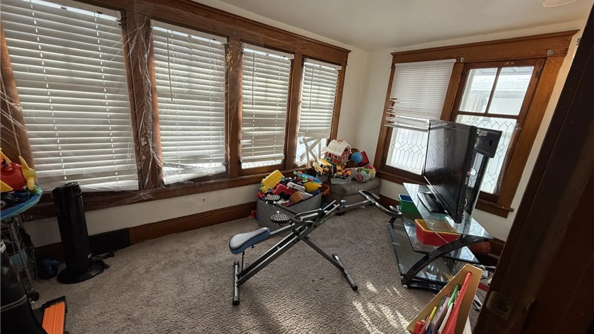 Property at 424 Lasalle Avenue, Buffalo, NY 14215 5