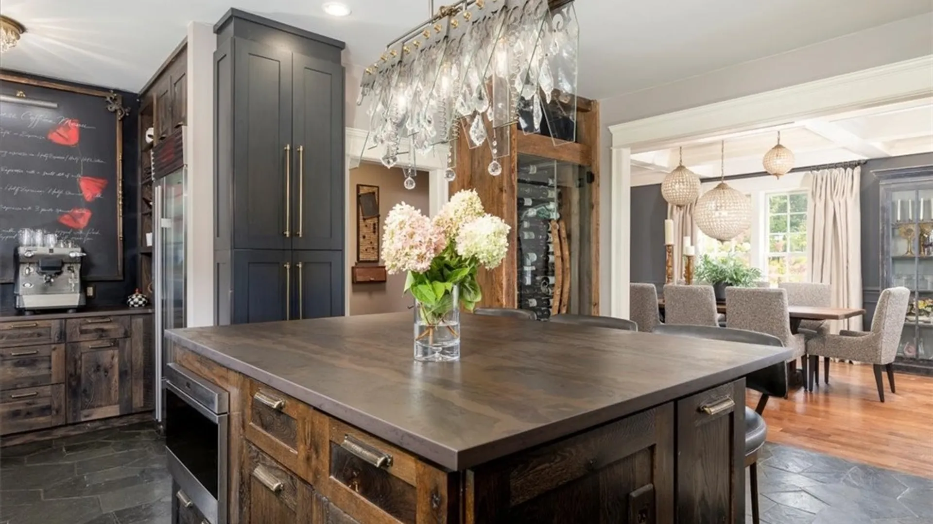 Property at 21 Creekview Ct, Aurora, NY 14052 10