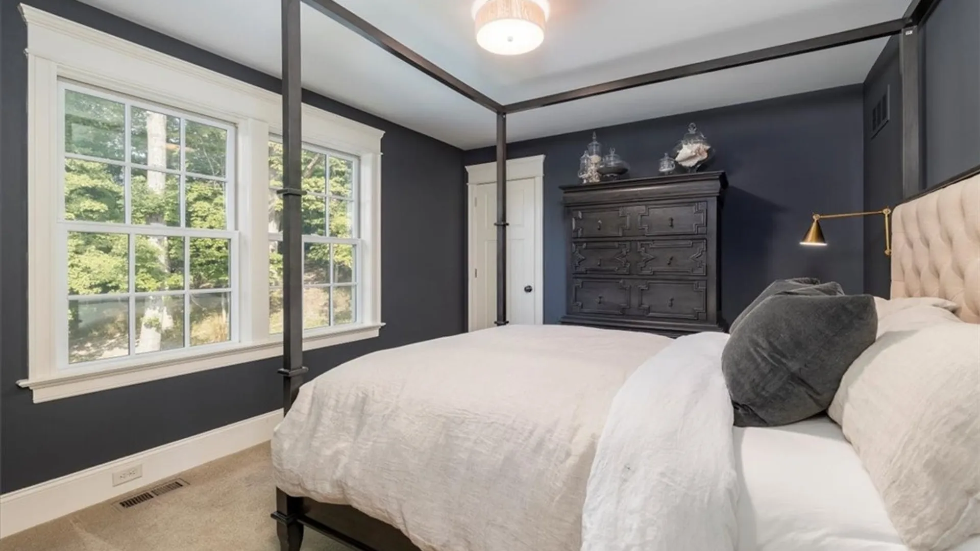 Property at 21 Creekview Ct, Aurora, NY 14052 23