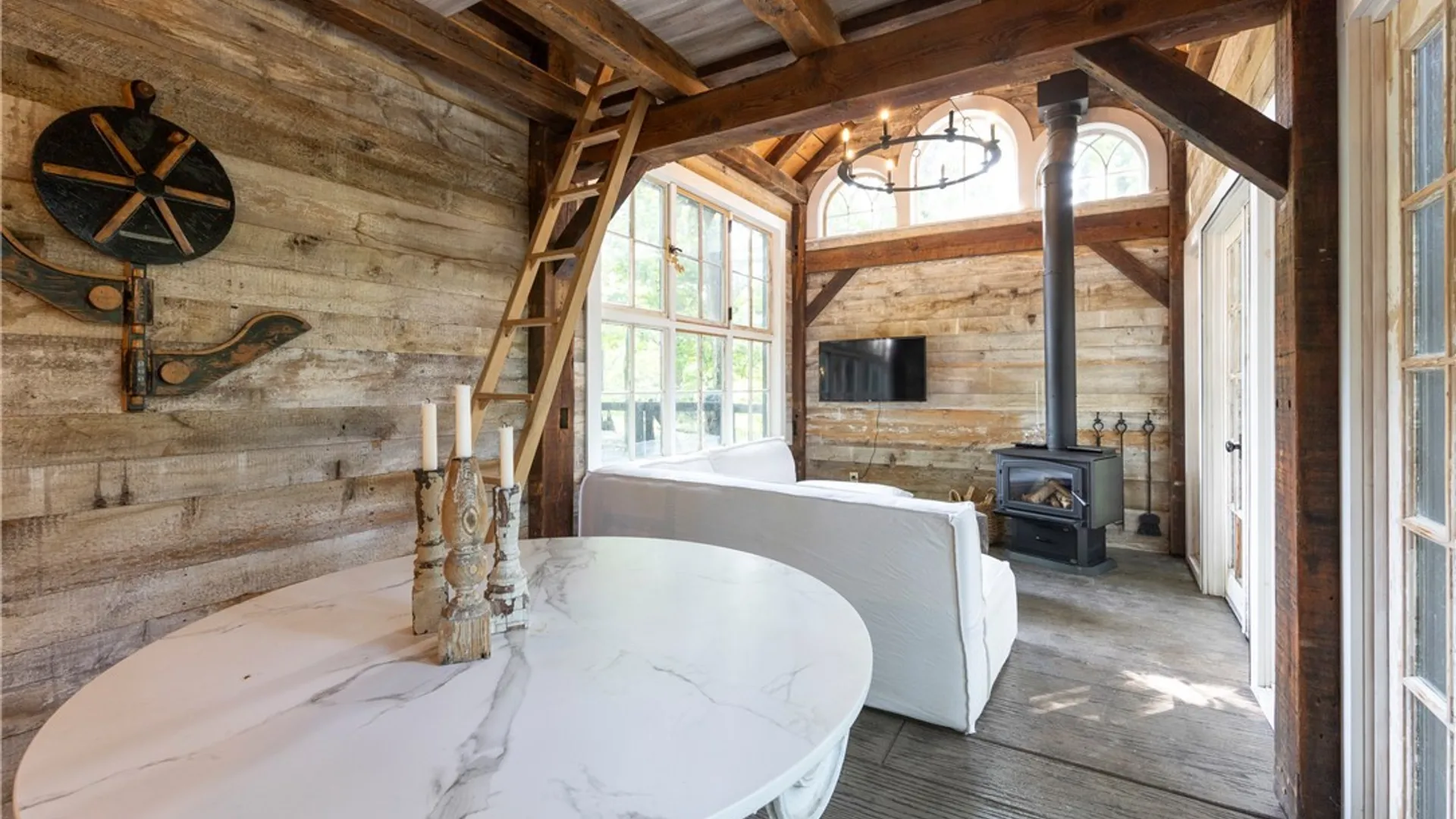 Property at 21 Creekview Ct, Aurora, NY 14052 41