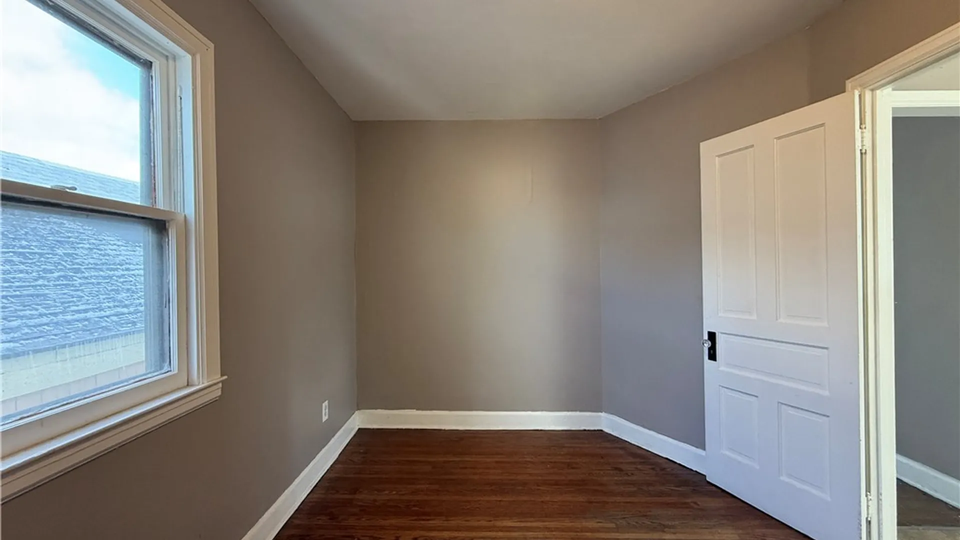 Property at 268 Sumner Place, Buffalo, NY 14211 11