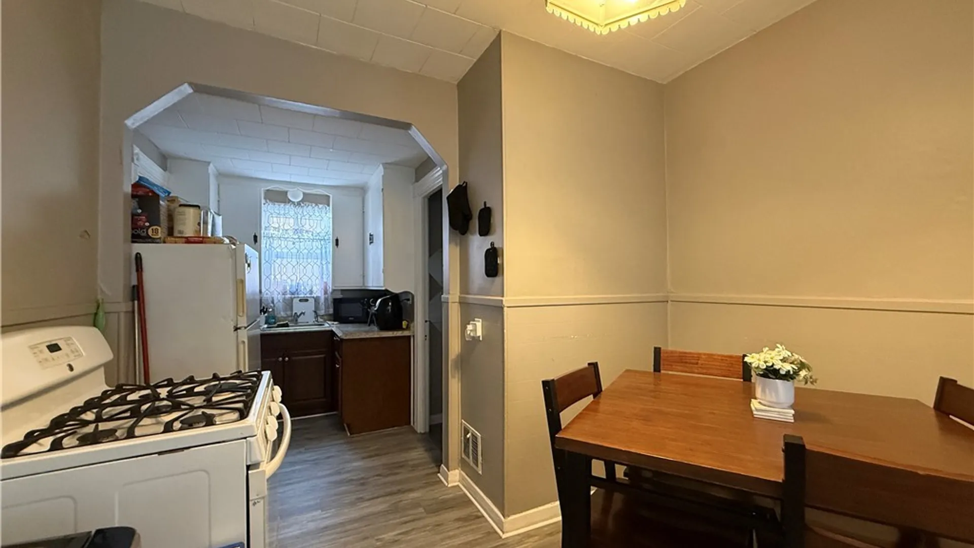 Property at 268 Sumner Place, Buffalo, NY 14211 20