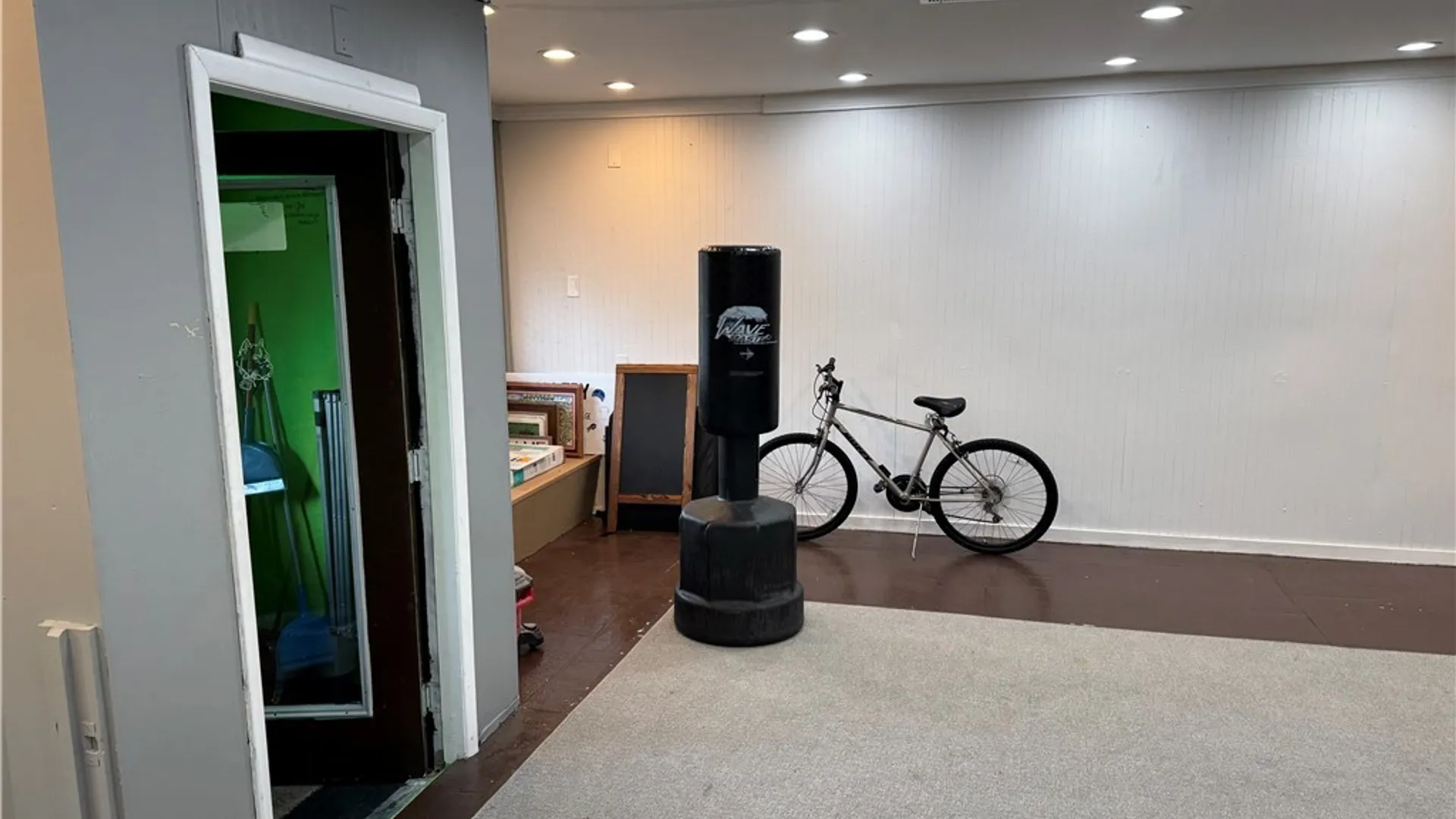 Property at 1799 Park Avenue, Buffalo, NY 14220 16