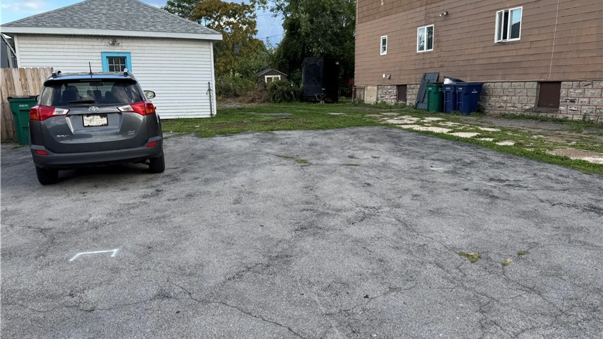Property at 1799 Park Avenue, Buffalo, NY 14220 5