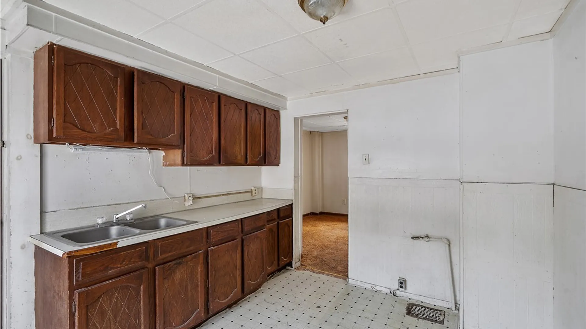 Property at 707 Emery Street, Fulton, NY 13069 4