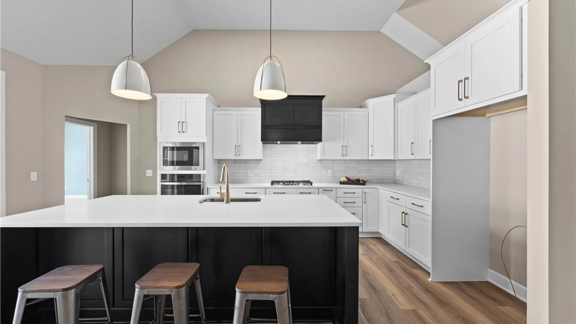 Property at 18 Eagle Hollow, Perinton, NY 14526 12