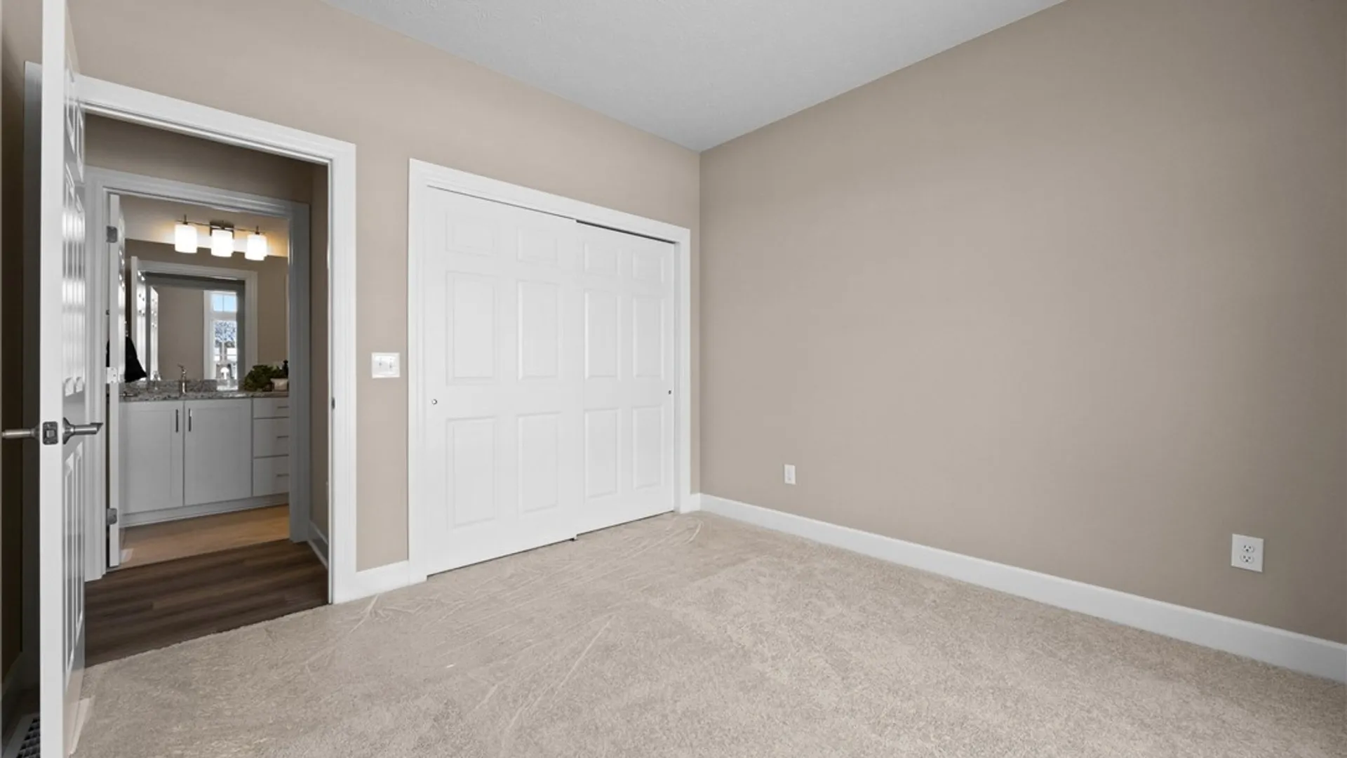 Property at 18 Eagle Hollow, Perinton, NY 14526 26