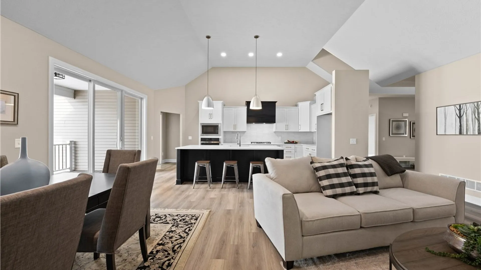 Property at 18 Eagle Hollow, Perinton, NY 14526 8