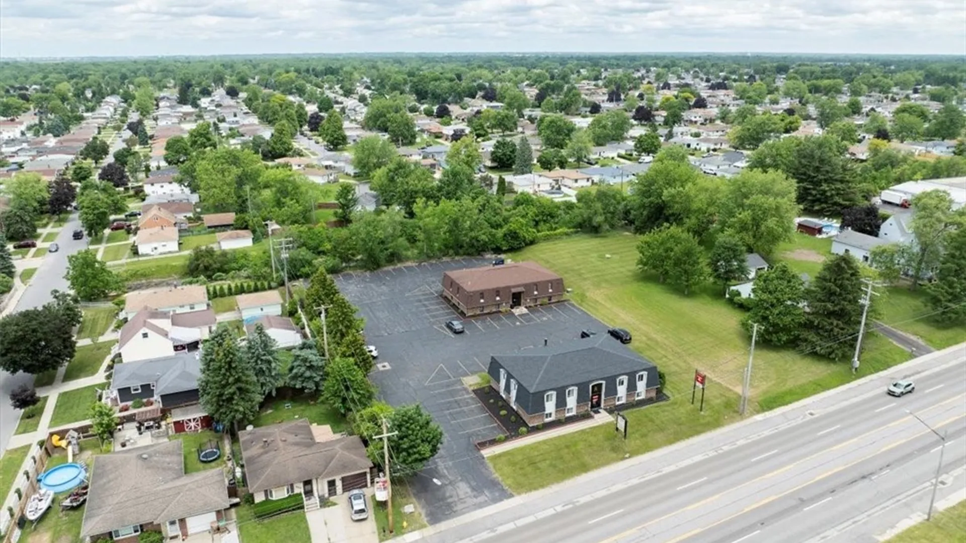 Property at 932 French Road, Cheektowaga, NY 14227 12