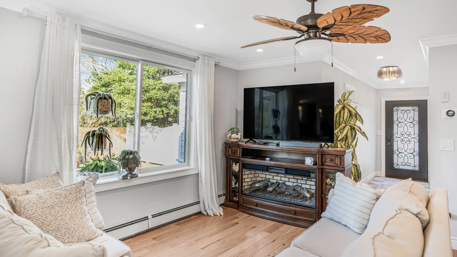 Property at 8300 Main Road, East Marion, NY 11939 7