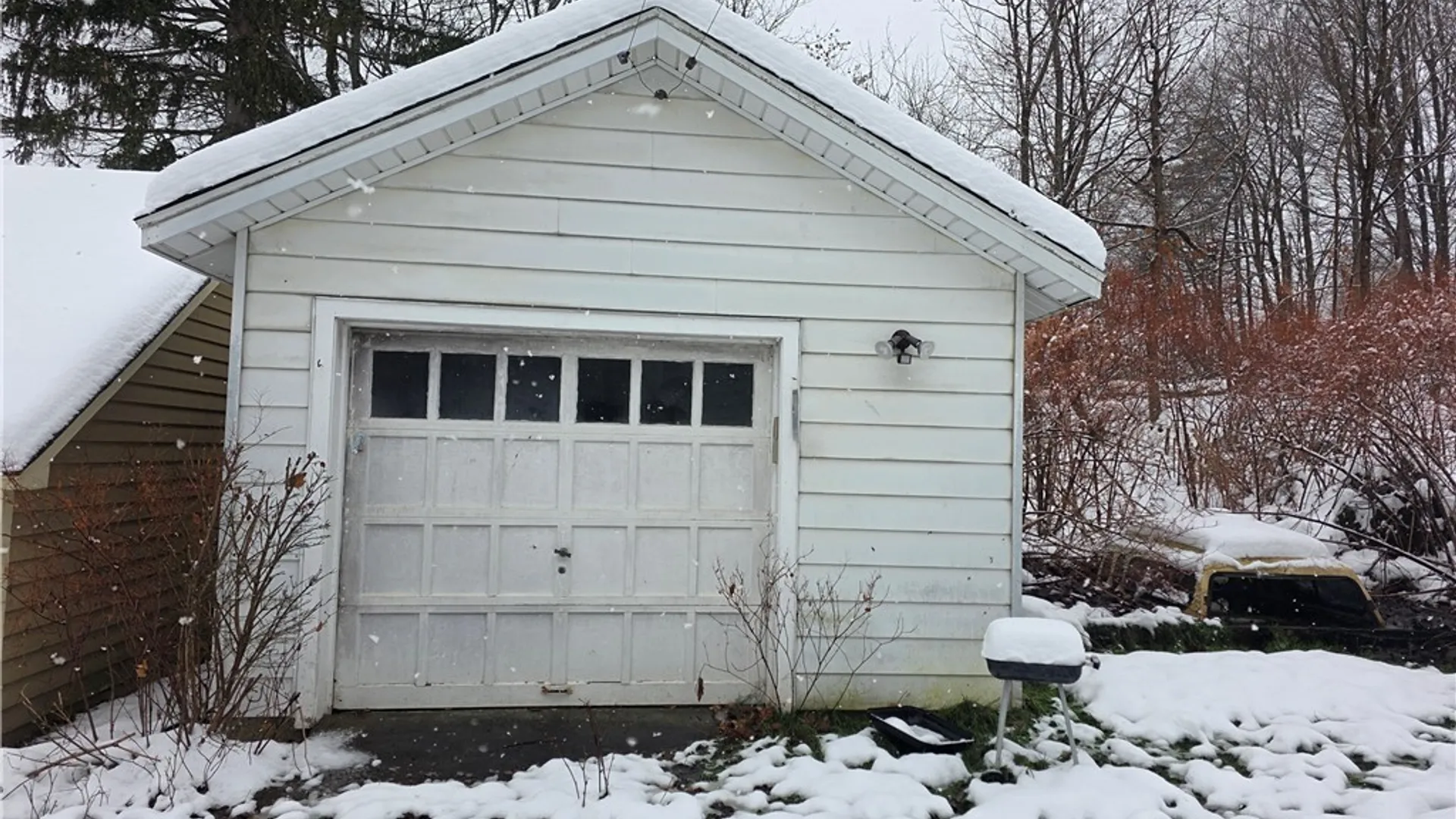 Property at 11 Dearing Avenue, Jamestown, NY 14701 4