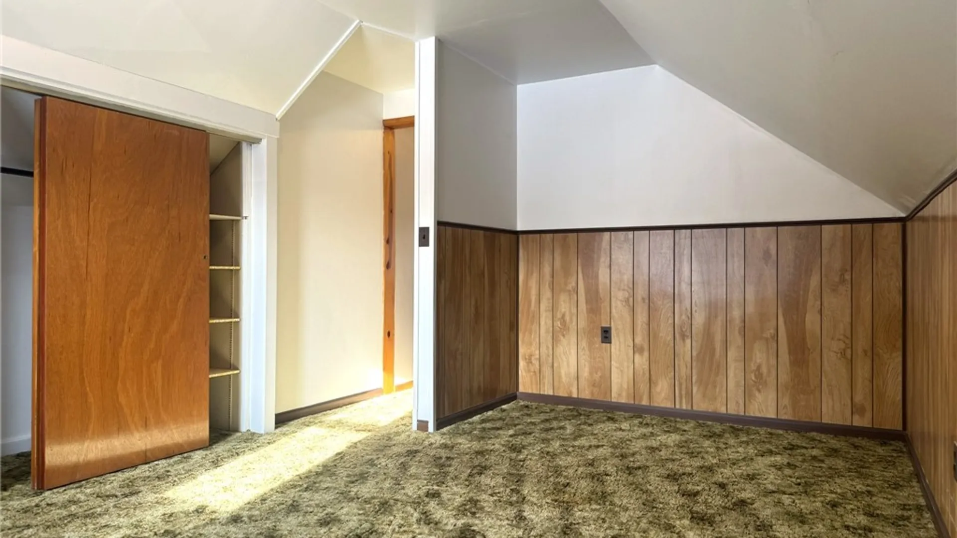 Property at 828 Circle Drive, Vestal, NY 13850 22
