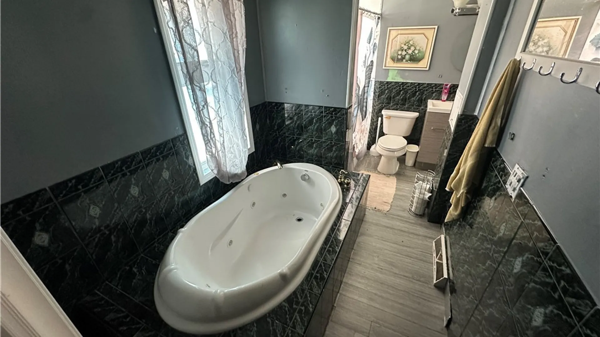 Property at 40 Lucille Drive, Cheektowaga, NY 14225 12