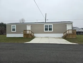 Property at 1437 West Dr, Alden, NY 14004