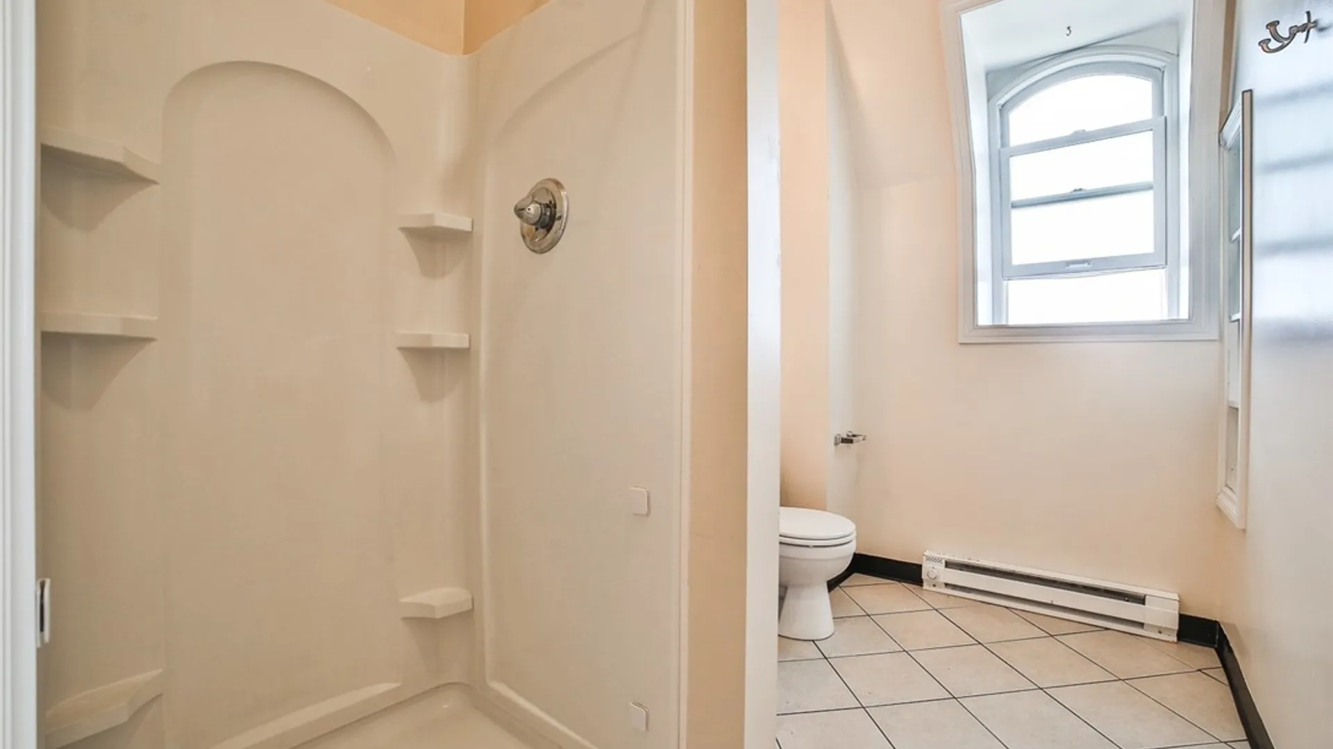 Property at 176 North Street, Buffalo, NY 14201 42