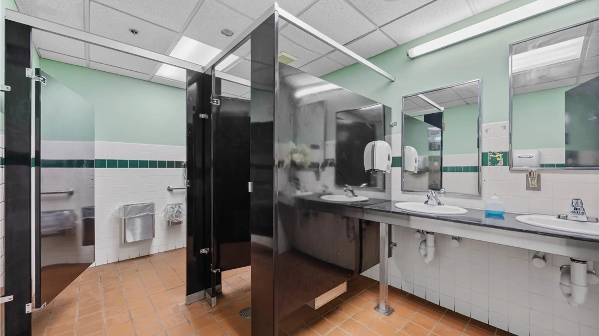 Property at 160 Lyell Avenue, Rochester, NY 14608 23