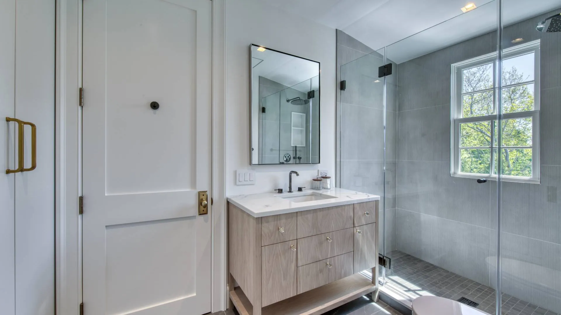Property at 94 Cooper Lane, East Hampton, NY 11937 13