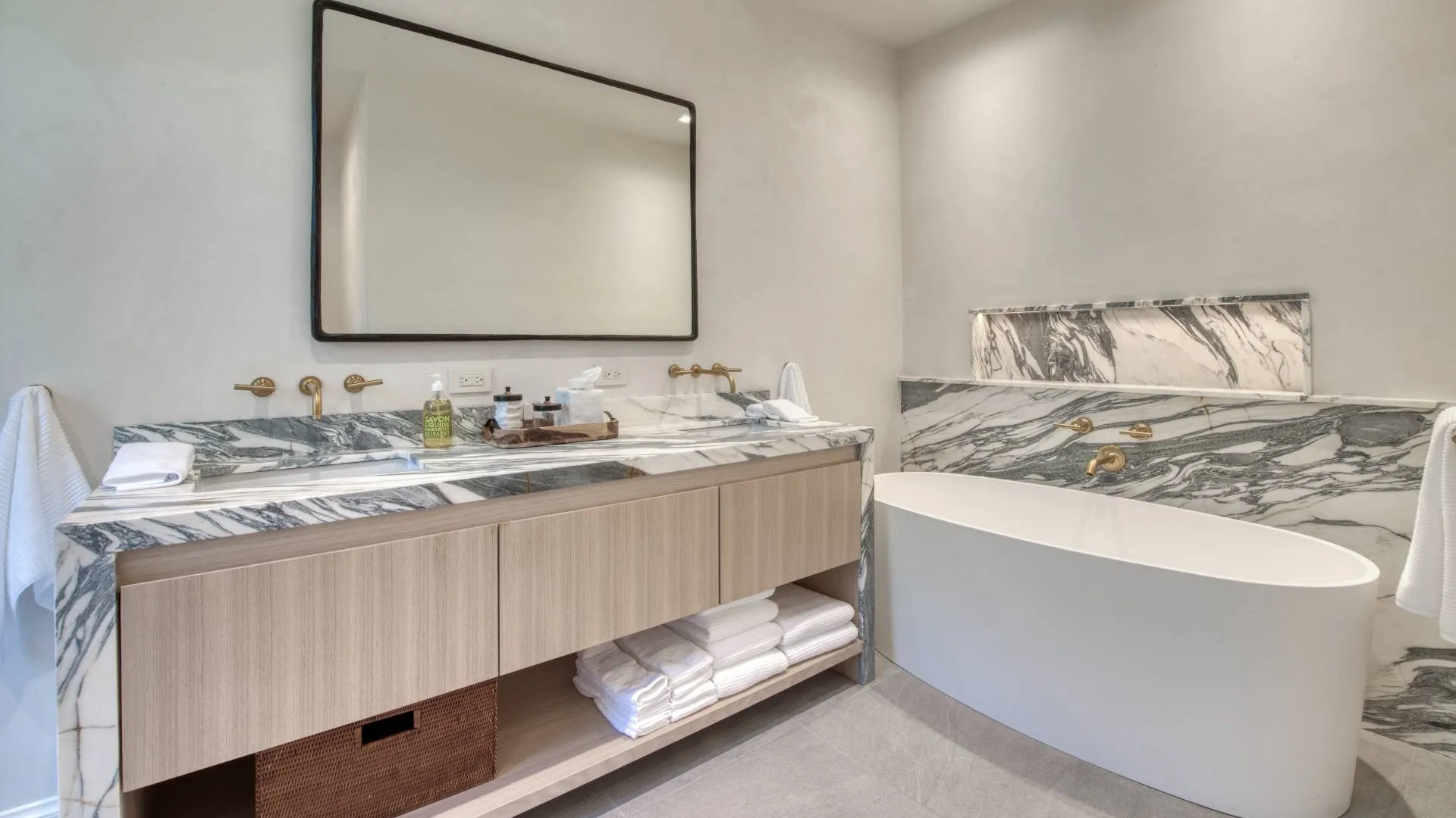 Property at 94 Cooper Lane, East Hampton, NY 11937 7