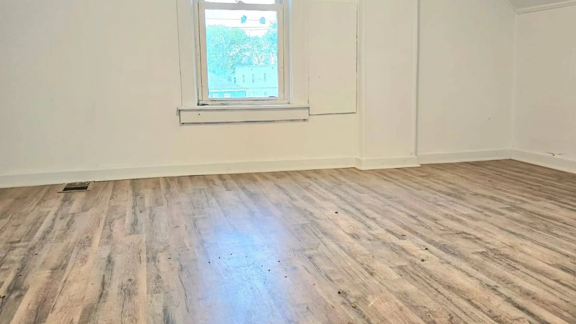 Property at 1908 MONROE ST, Endicott, NY 13760 13