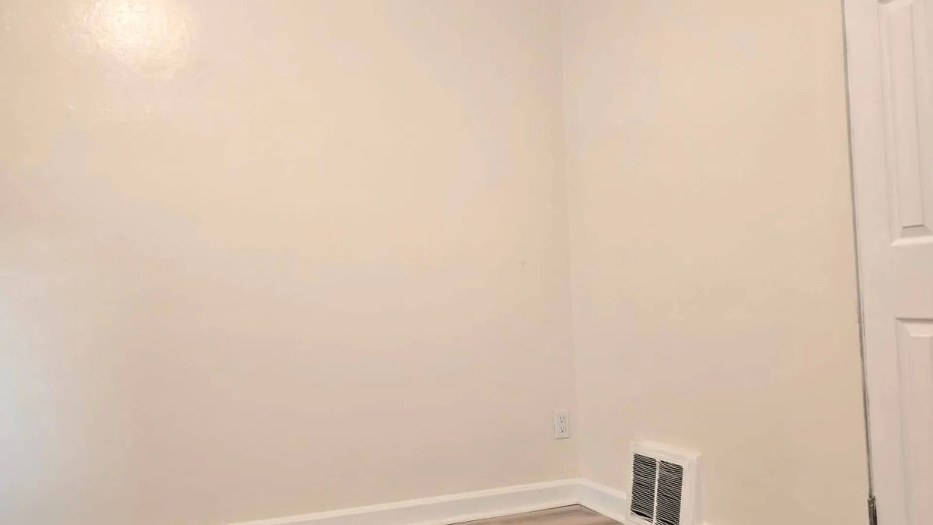 Property at 1908 MONROE ST, Endicott, NY 13760 7