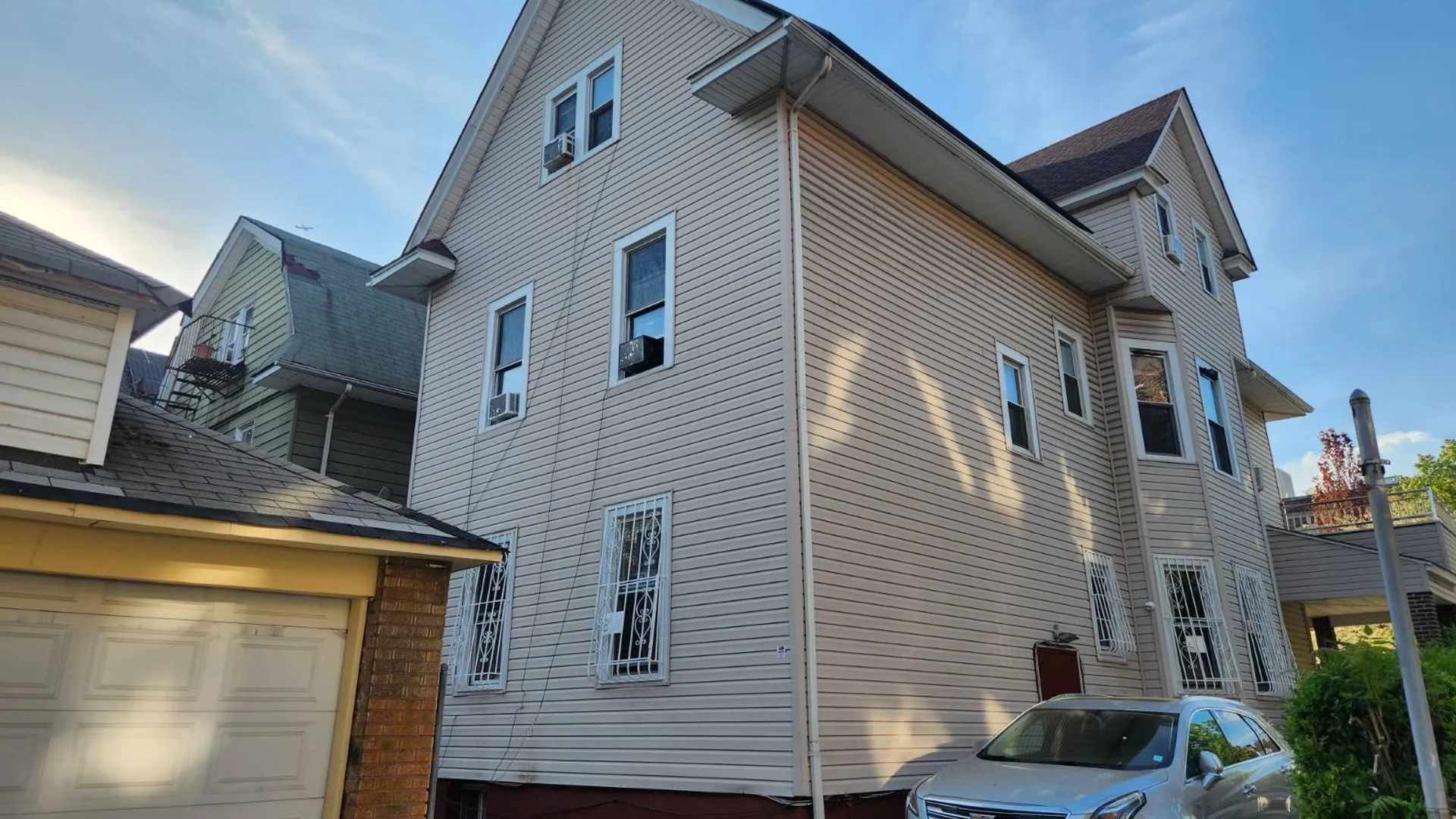 Property at 358 linden Blvd, Brooklyn, NY 11203 4