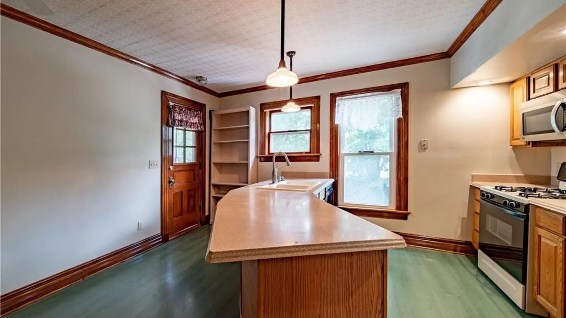 Property at 1108 Lake Avenue, Rochester, NY 14613 10