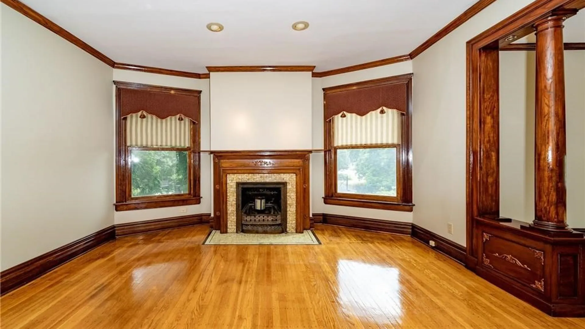 Property at 1108 Lake Avenue, Rochester, NY 14613 5