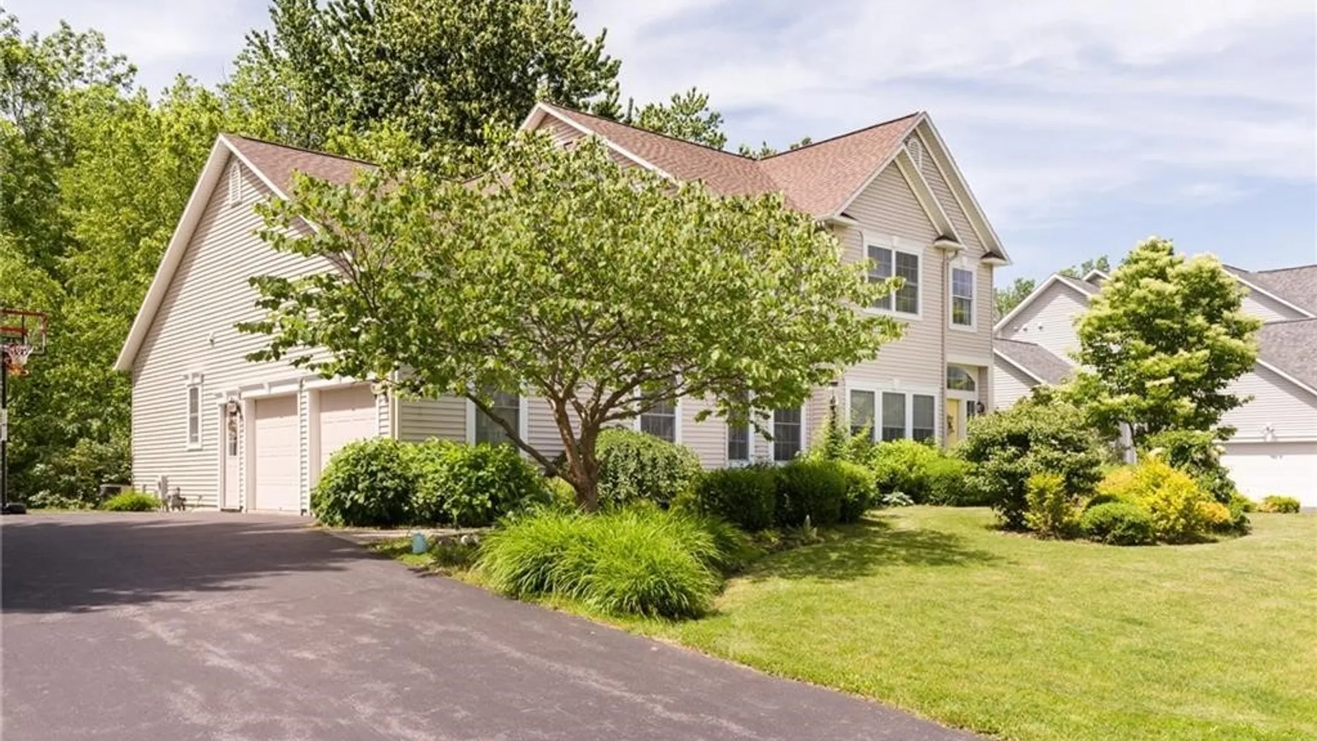 Property at 9413 Steamship Manhattan, Cicero, NY 13029 5