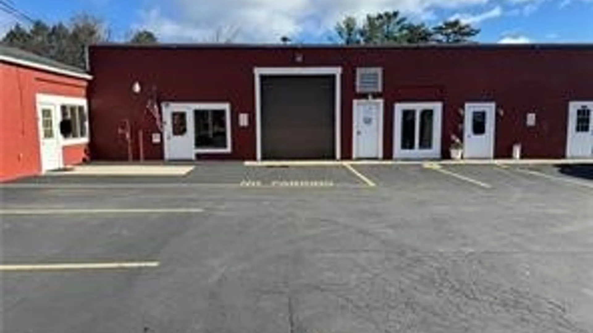 Property at 586 Main st units 3 & 4, Aurora, NY 14052 5