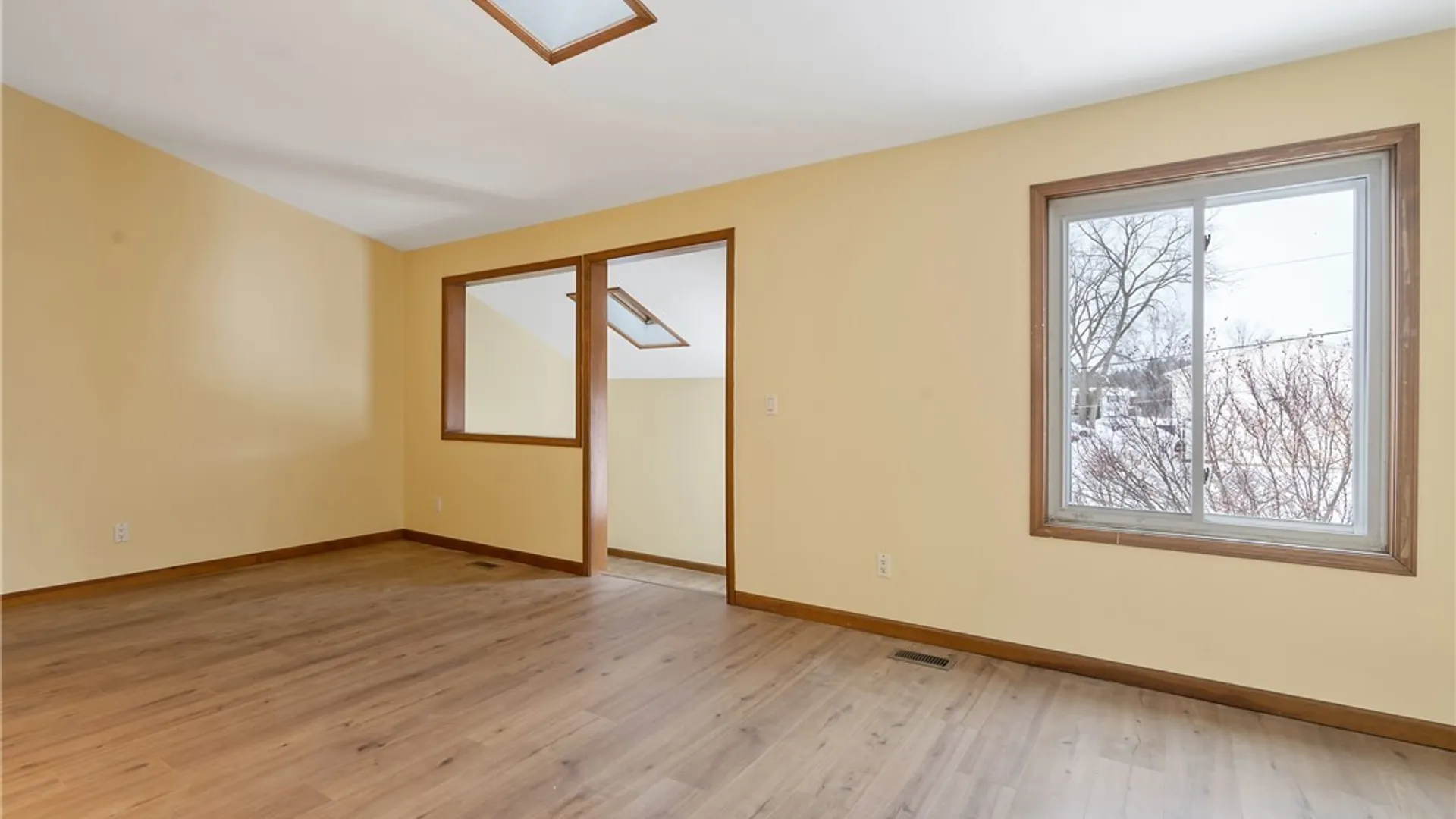 Property at 416 Mackay Avenue, Camillus, NY 13219 16