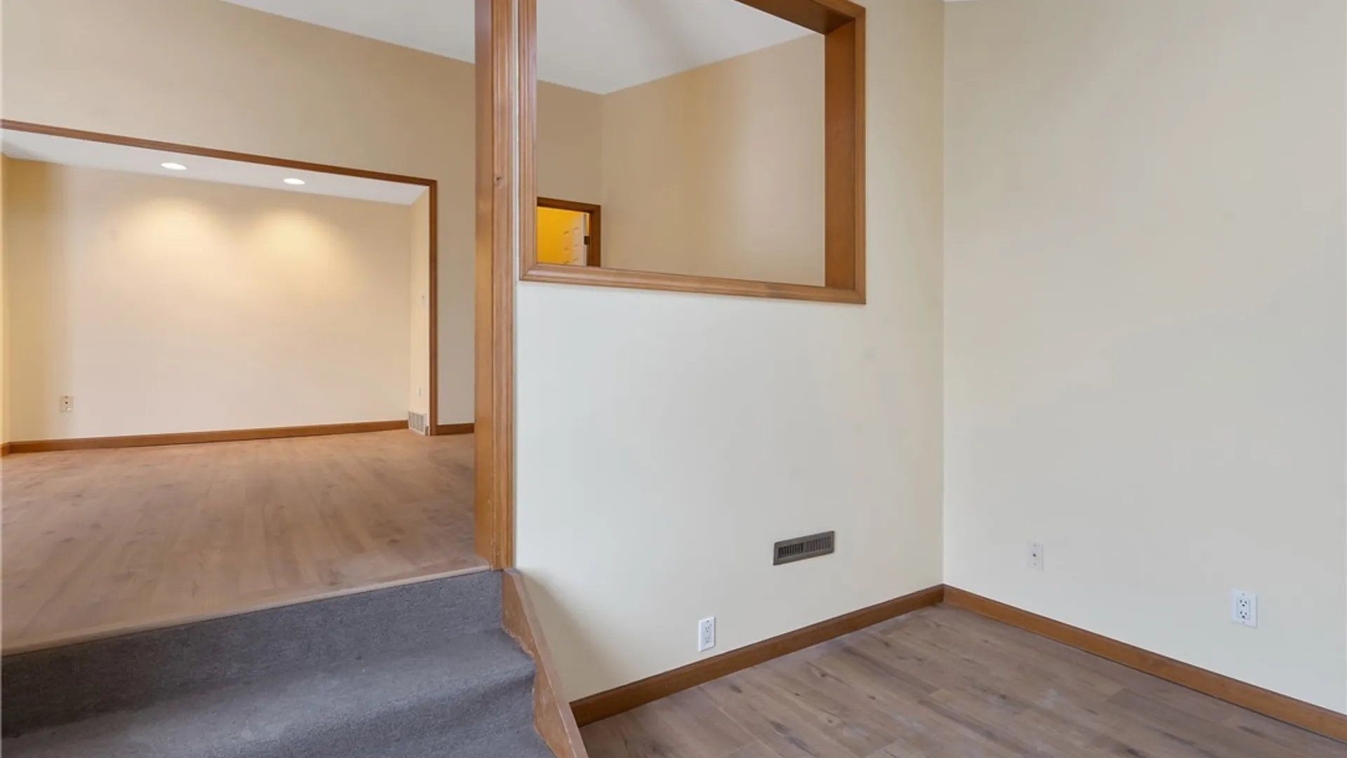 Property at 416 Mackay Avenue, Camillus, NY 13219 21