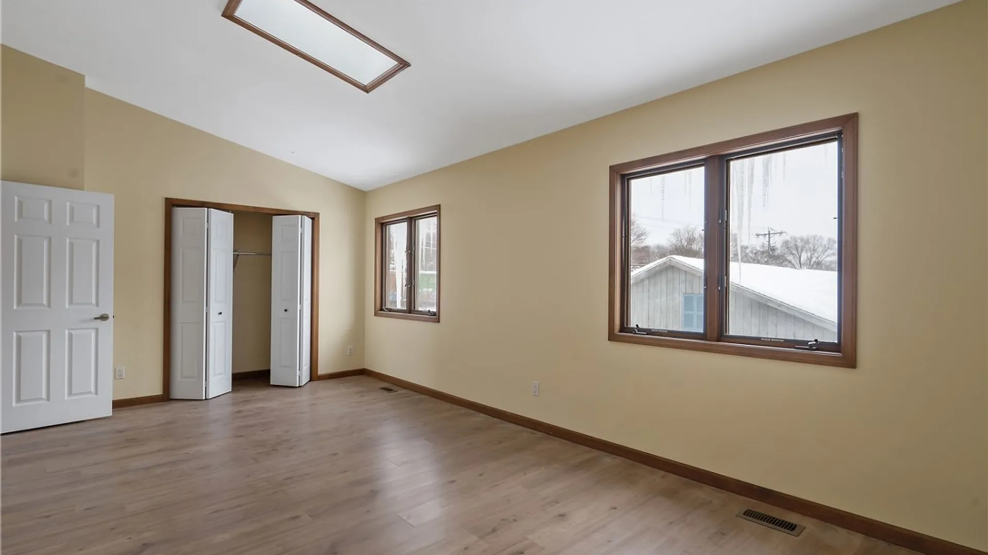 Property at 416 Mackay Avenue, Camillus, NY 13219 24