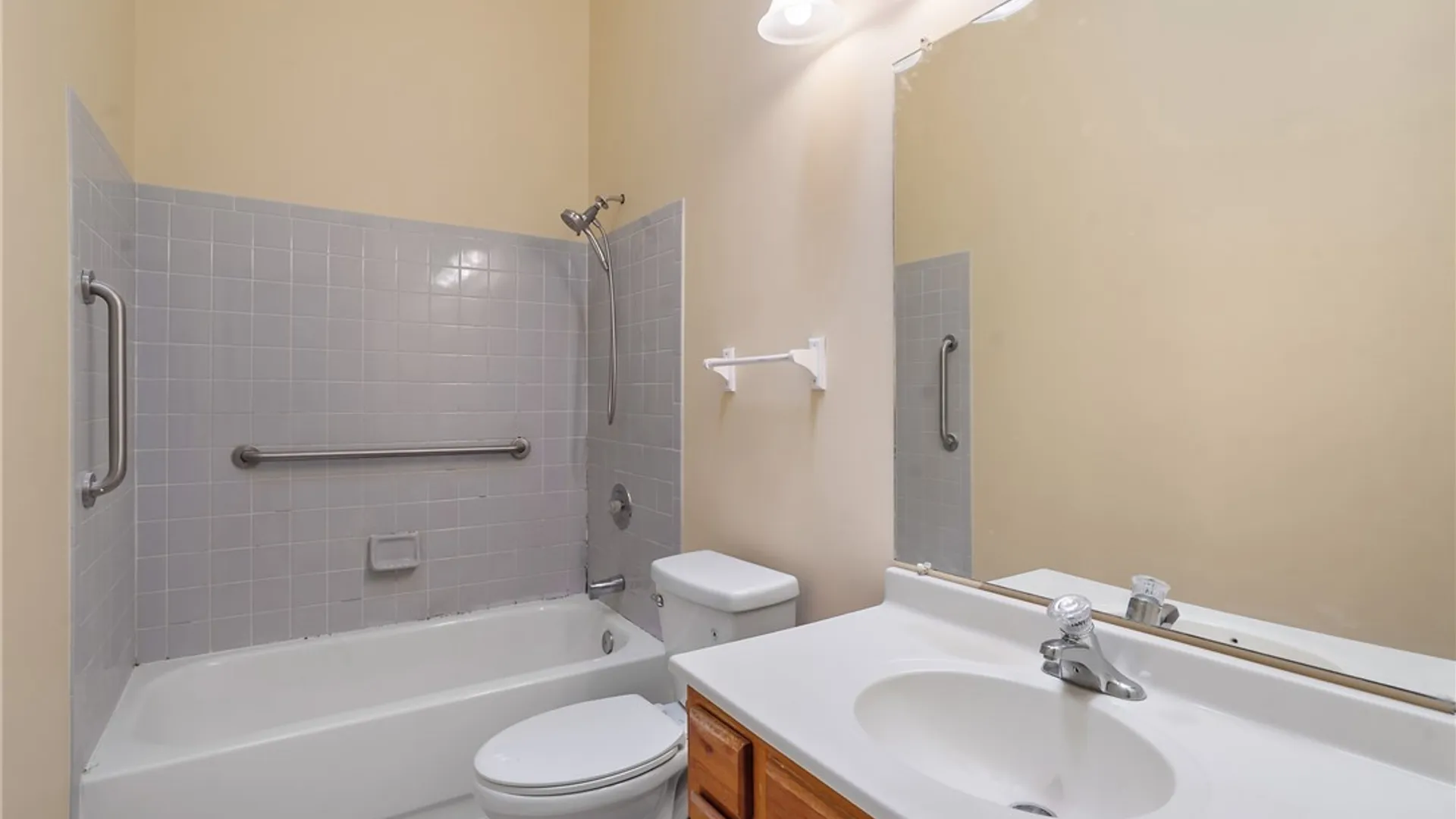 Property at 416 Mackay Avenue, Camillus, NY 13219 25