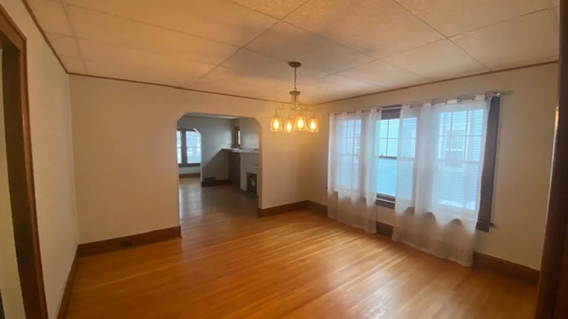 Property at 27 Henley Road, Buffalo, NY 14216 7