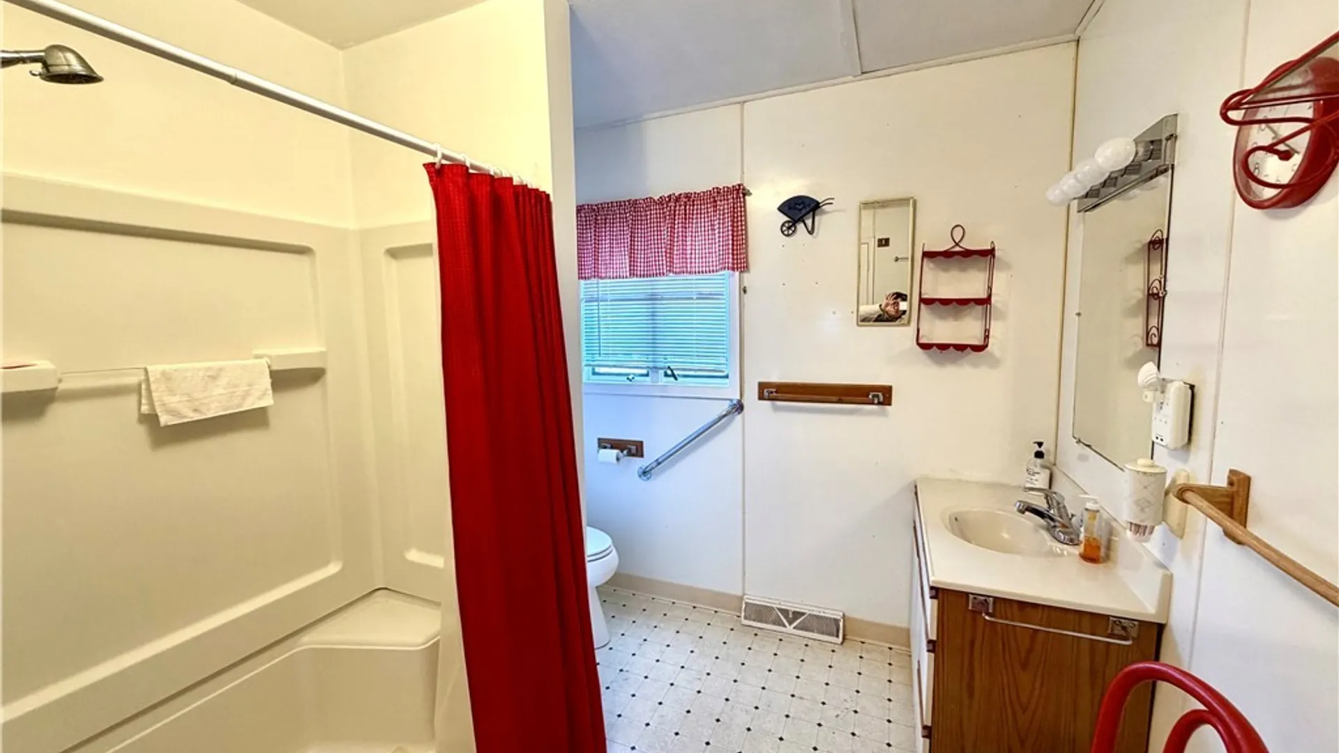 Property at 1839 Swift Road, Pompey, NY 13063 24