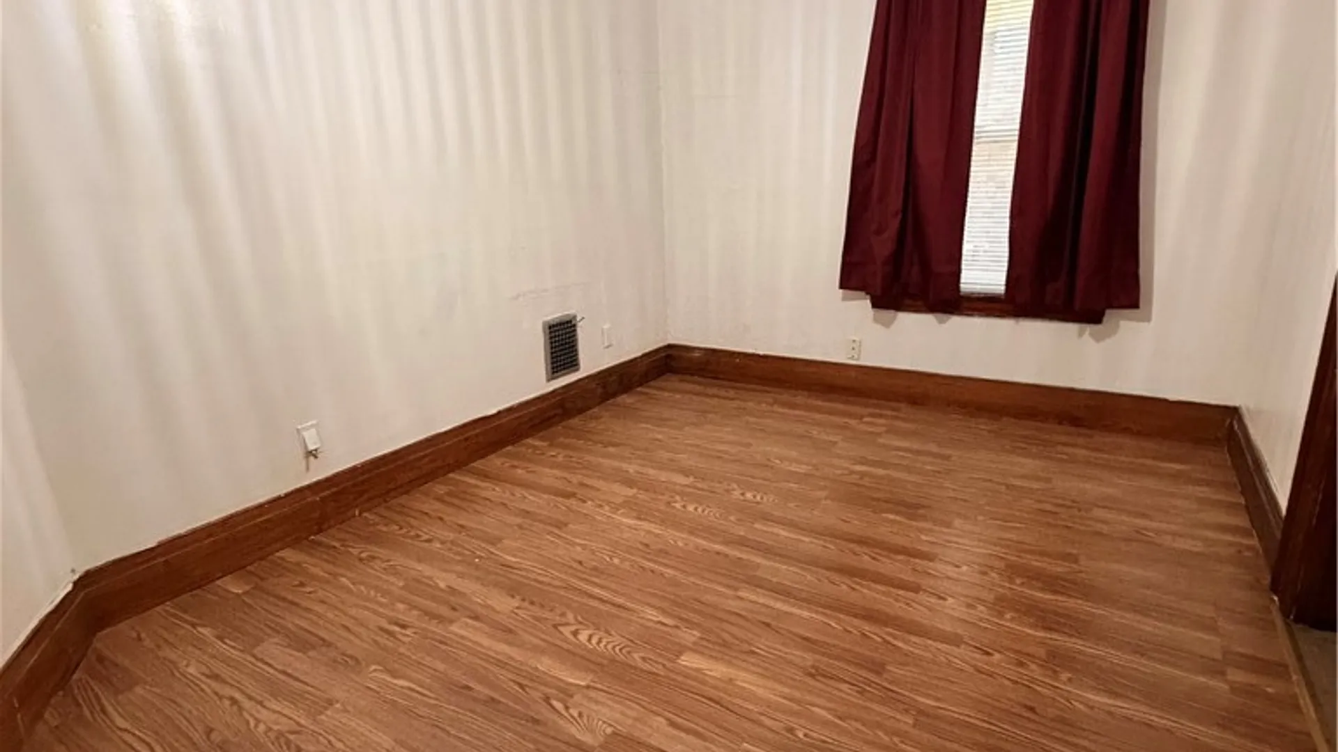 Property at 1852 Niagara Avenue, Niagara Falls, NY 14305 24