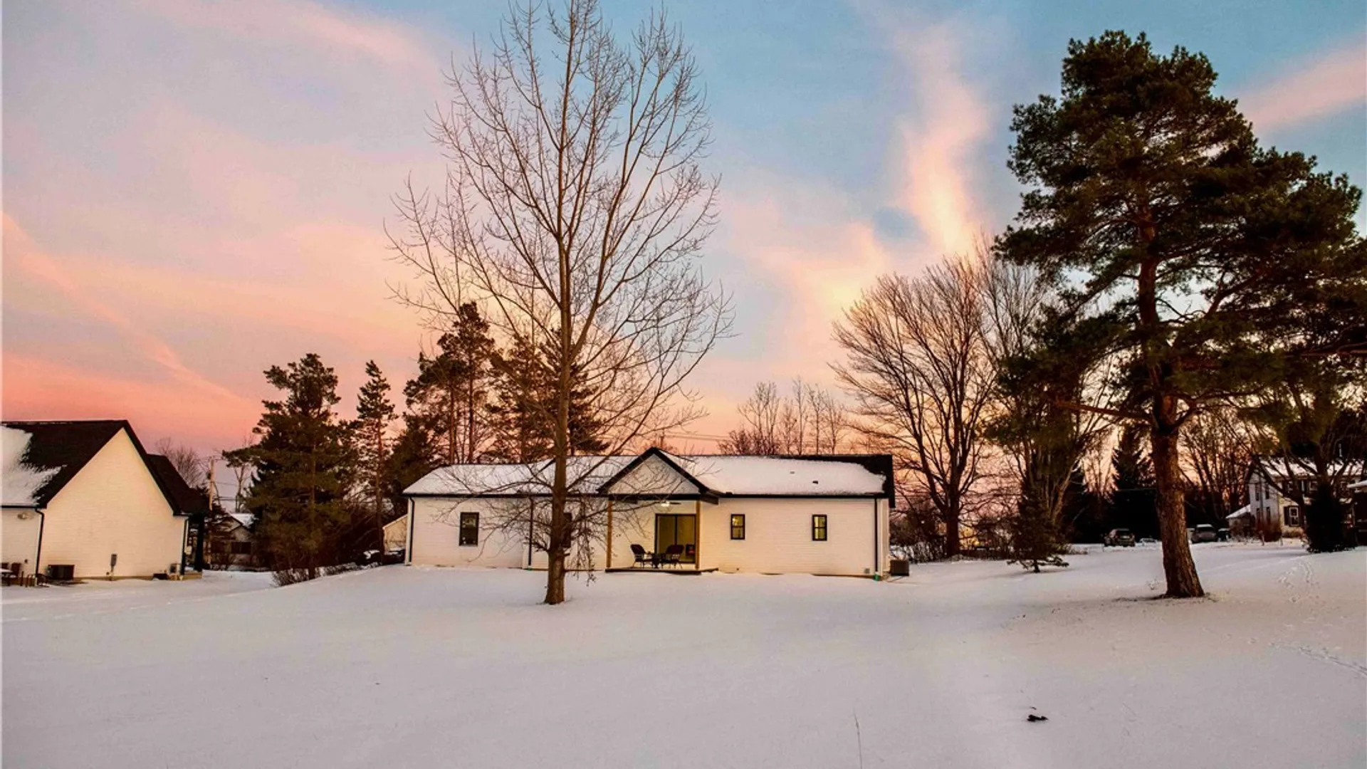 Property at 6220 Versailles Road, Hamburg, NY 14085 3