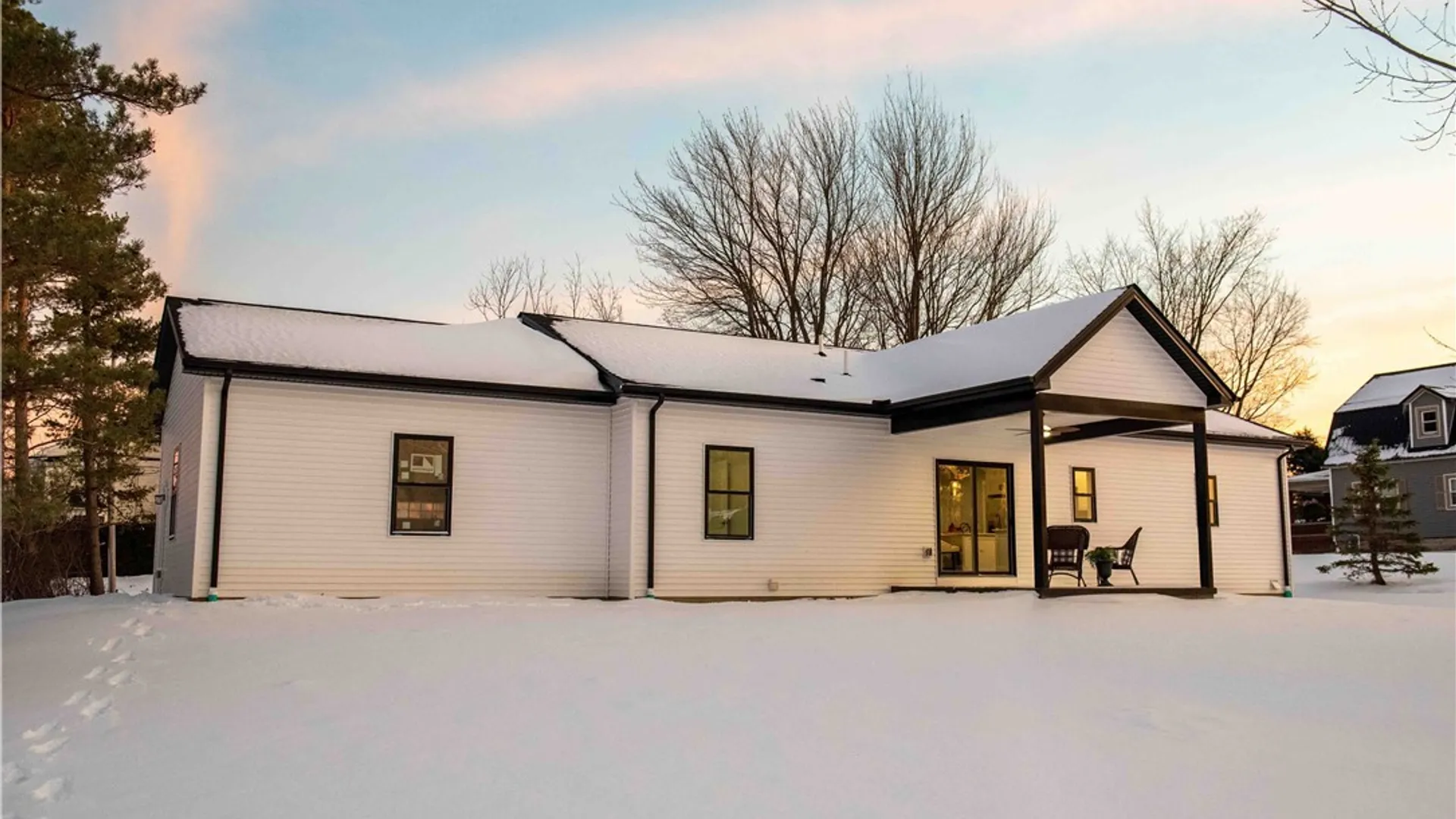 Property at 6220 Versailles Road, Hamburg, NY 14085 4