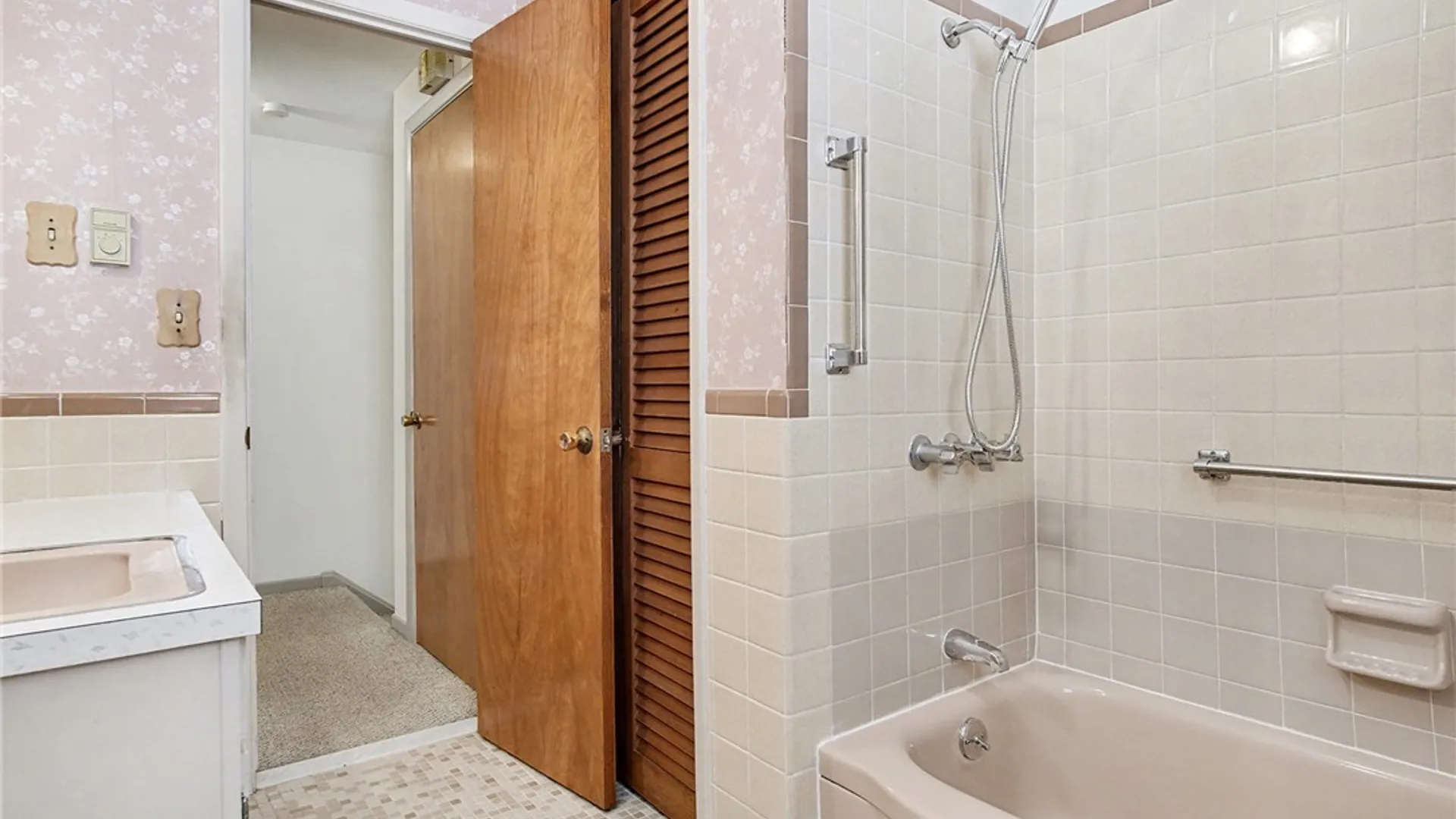 Property at 165 Brookside Lane, Manlius, NY 13066 27