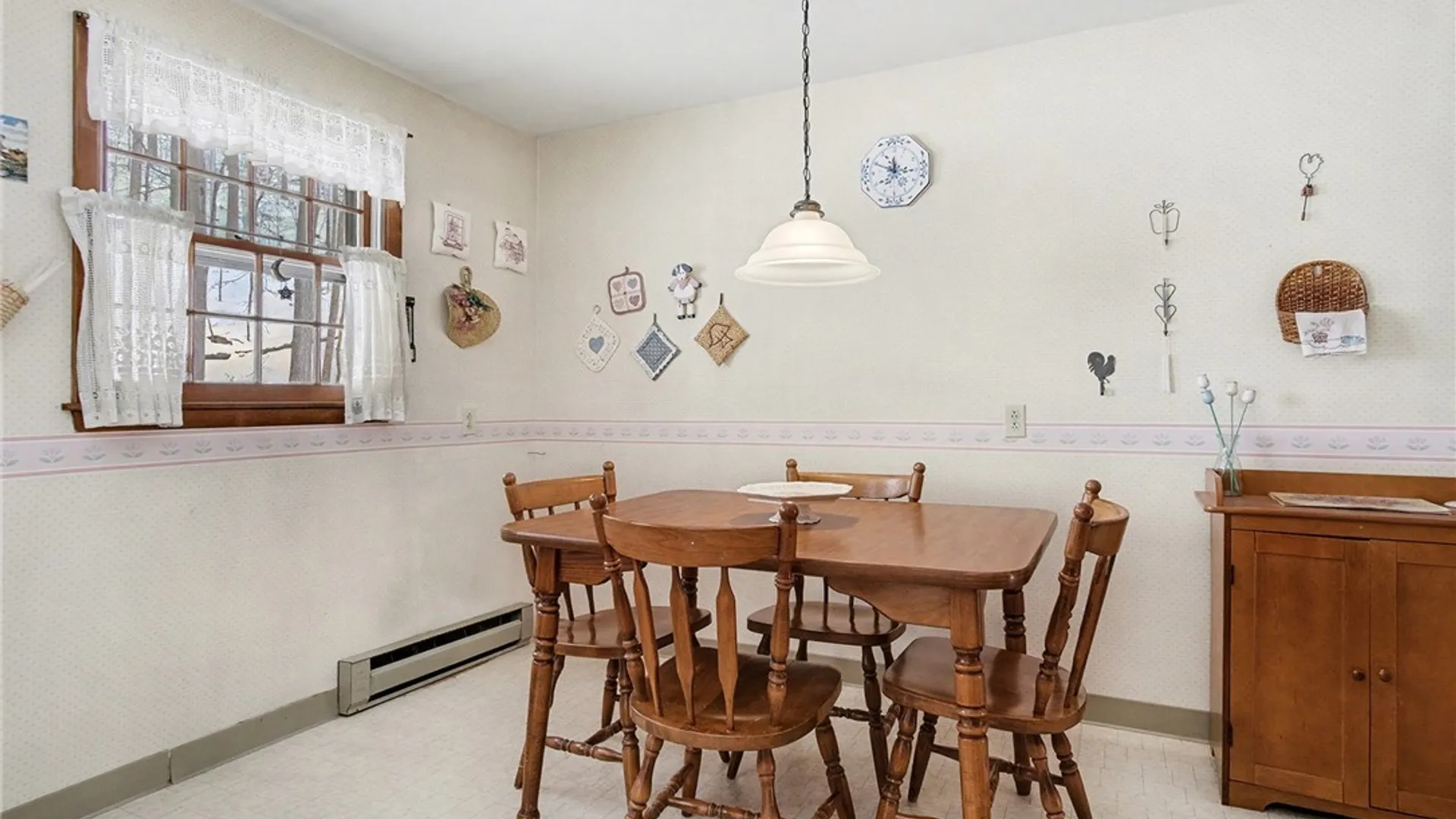 Property at 165 Brookside Lane, Manlius, NY 13066 6