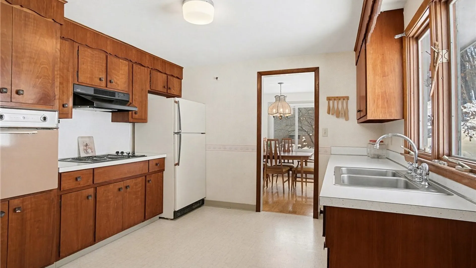 Property at 165 Brookside Lane, Manlius, NY 13066 8