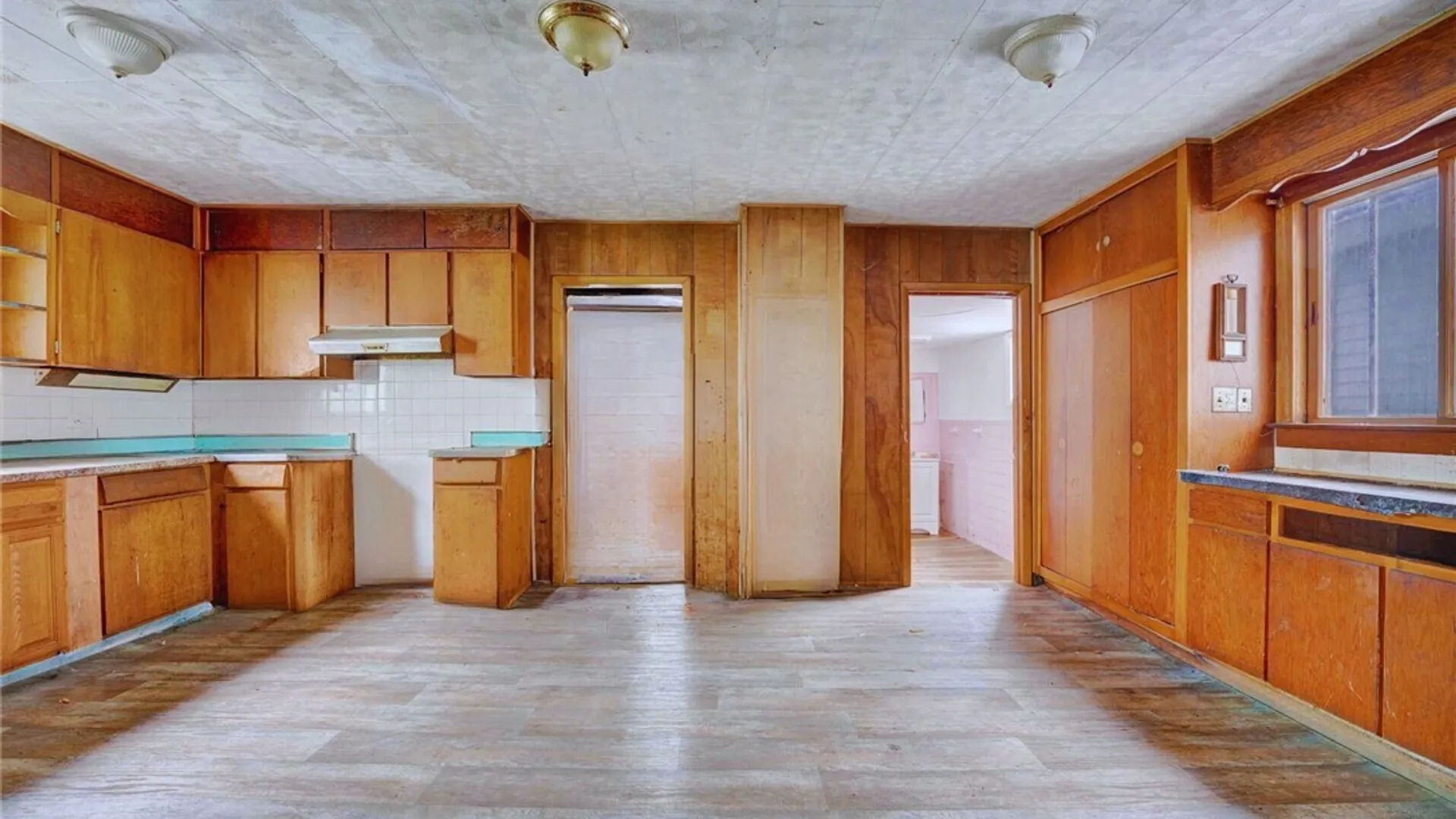 Property at 240 East Street, Buffalo, NY 14207 12