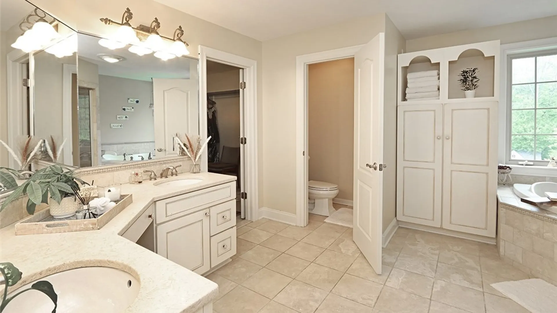Property at 7987 Blarney Stone Way, Manlius, NY 13104 20