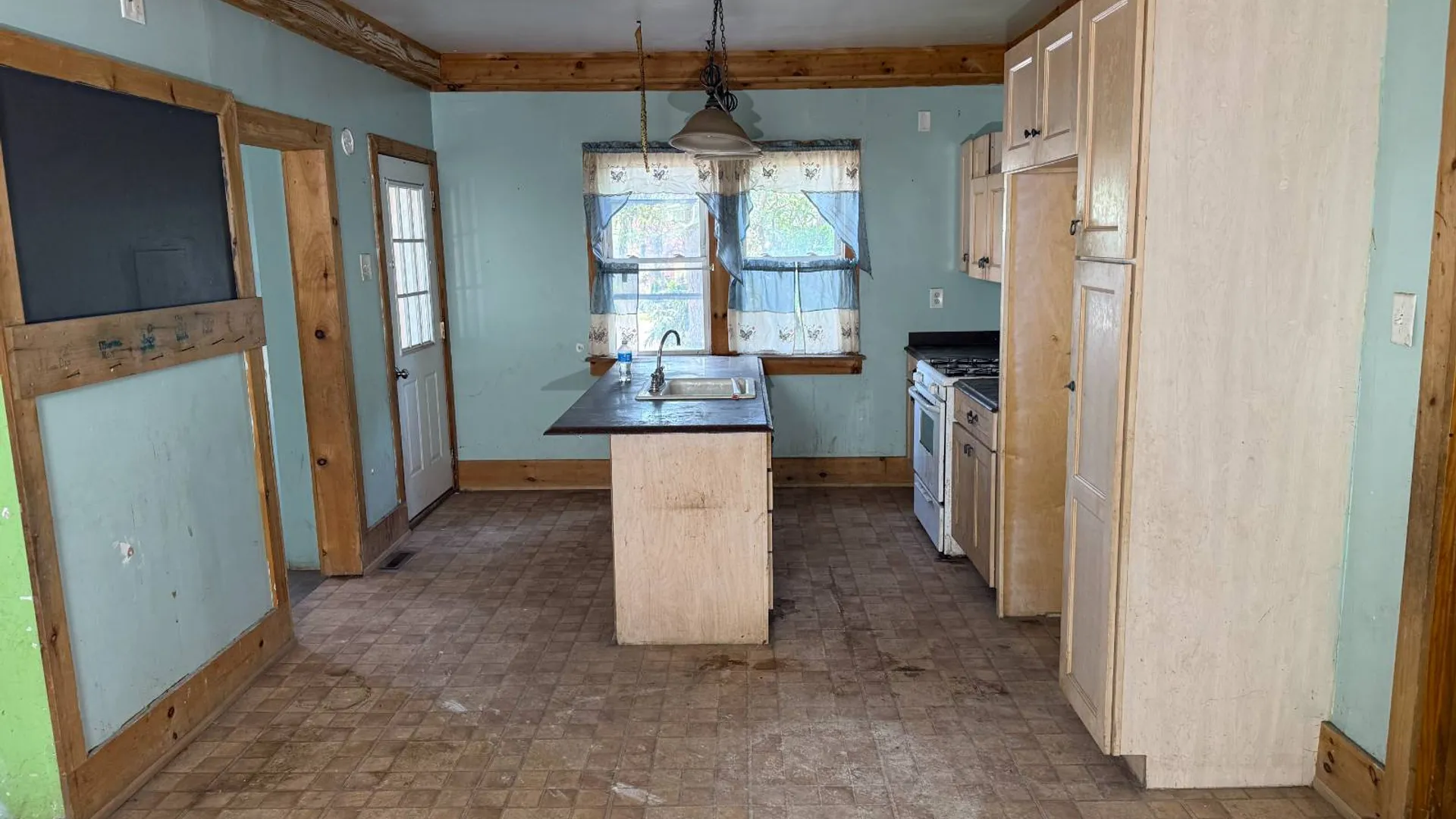 Property at 528 Midler S Ave, Syracuse, NY 13206 10