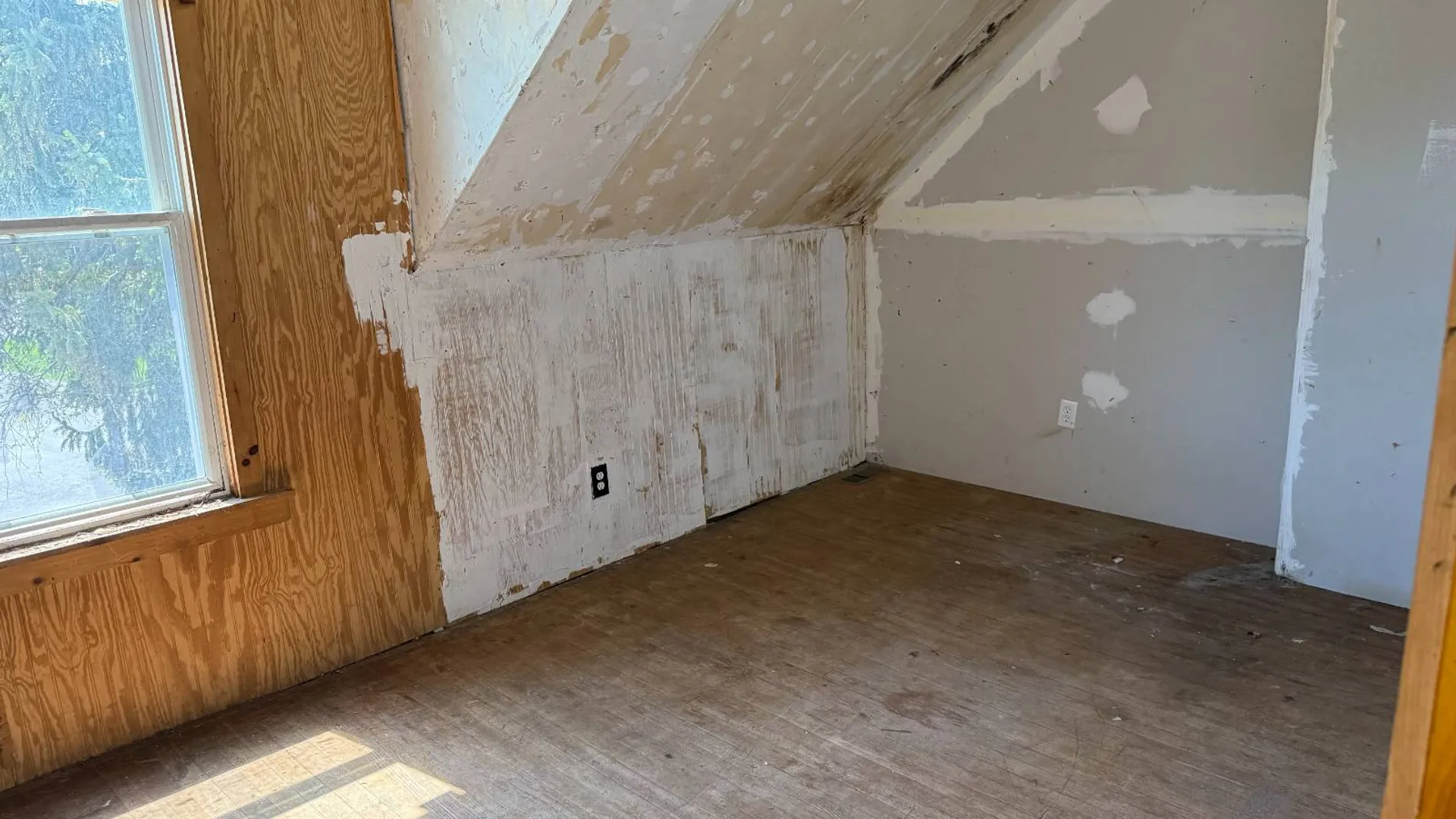 Property at 528 Midler S Ave, Syracuse, NY 13206 17