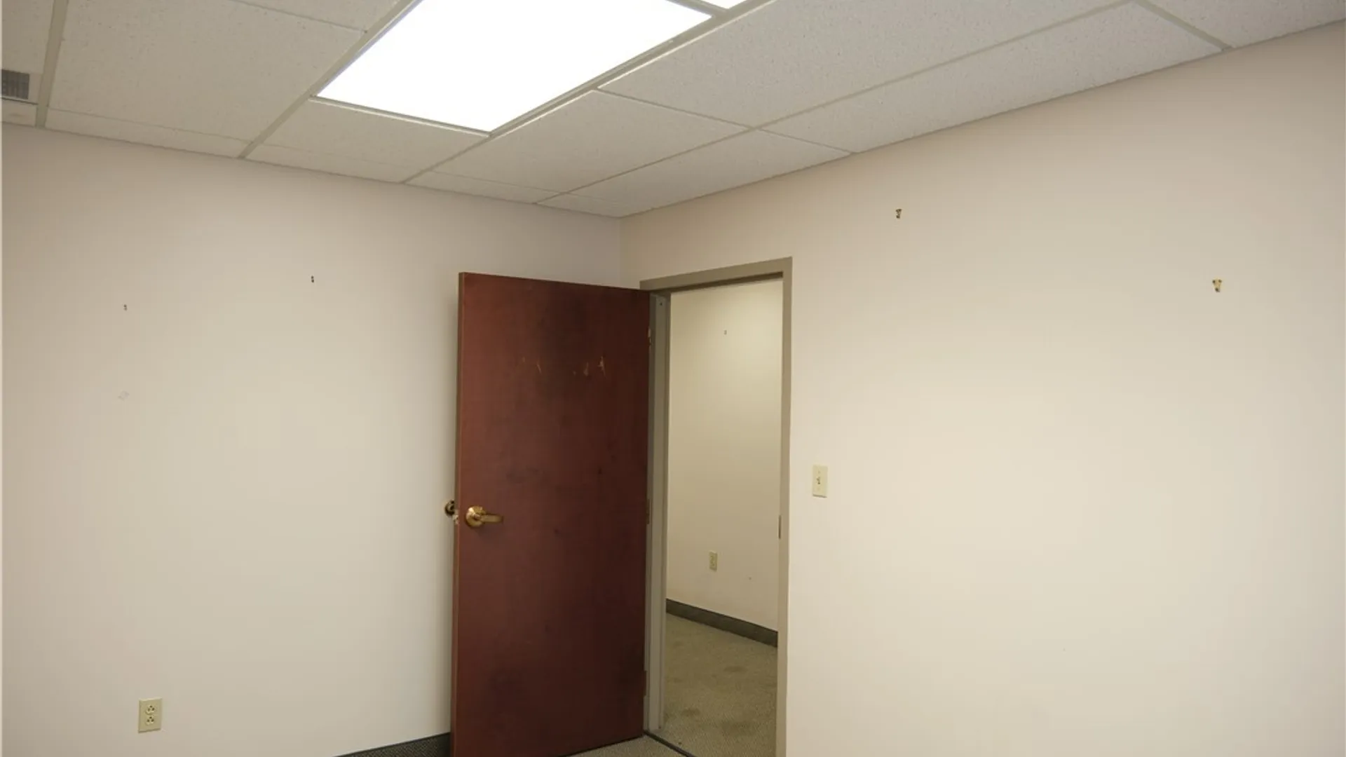 Property at 4085 Seneca Street, West Seneca, NY 14224 13